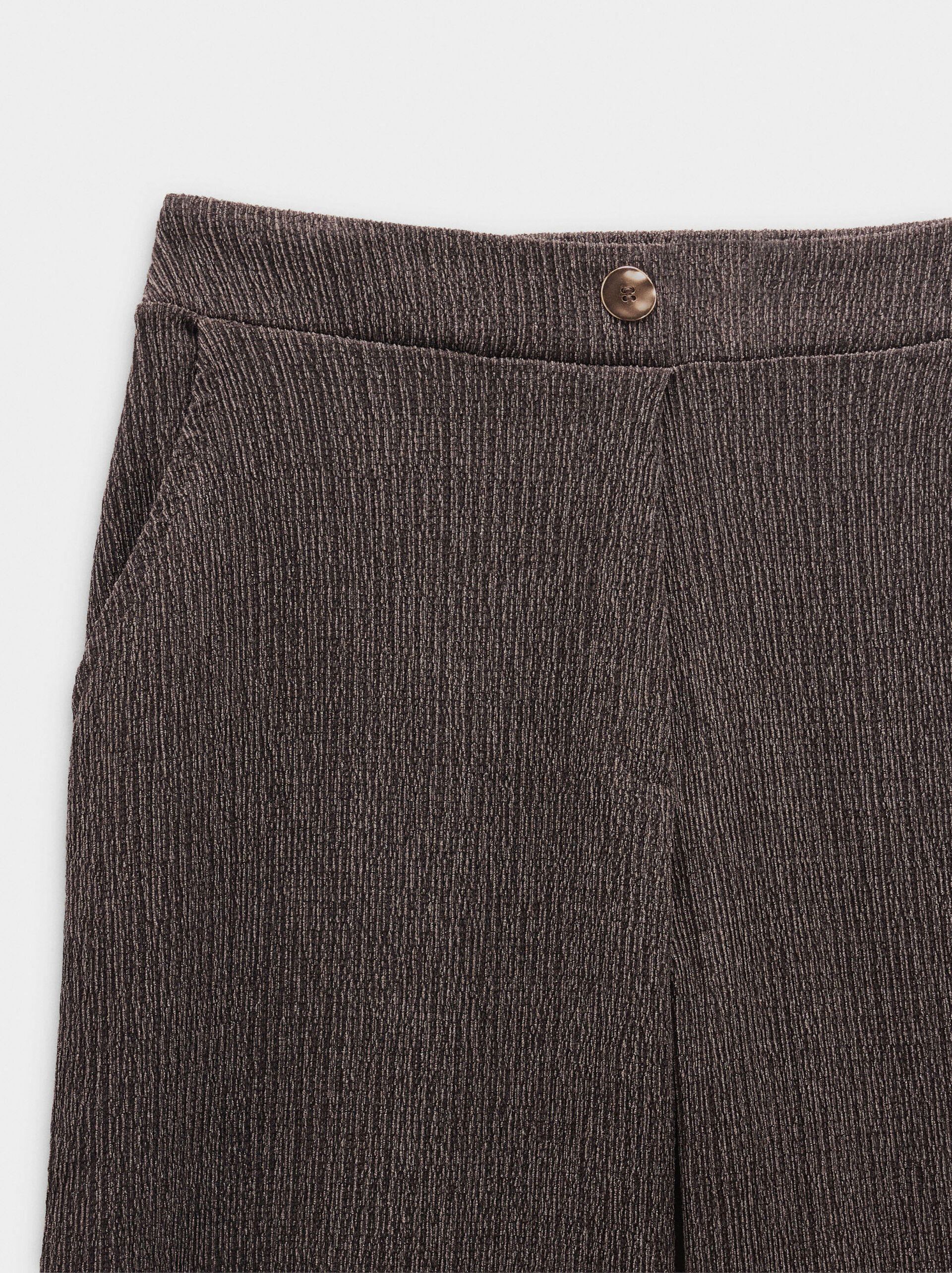 Trousers with pockets and texture image number 5.0