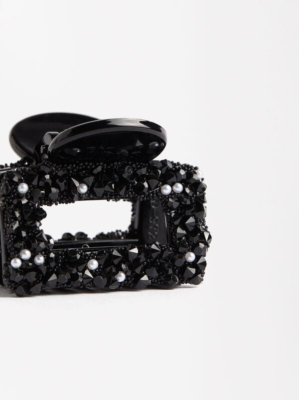 Hair claw with pearls and beads