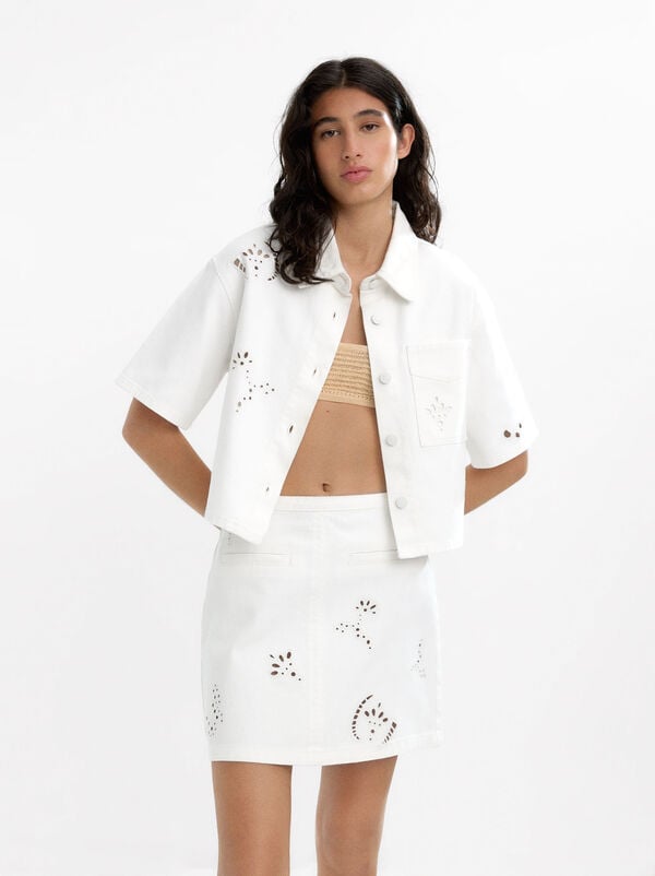 100% cotton shirt with perforated embroidery