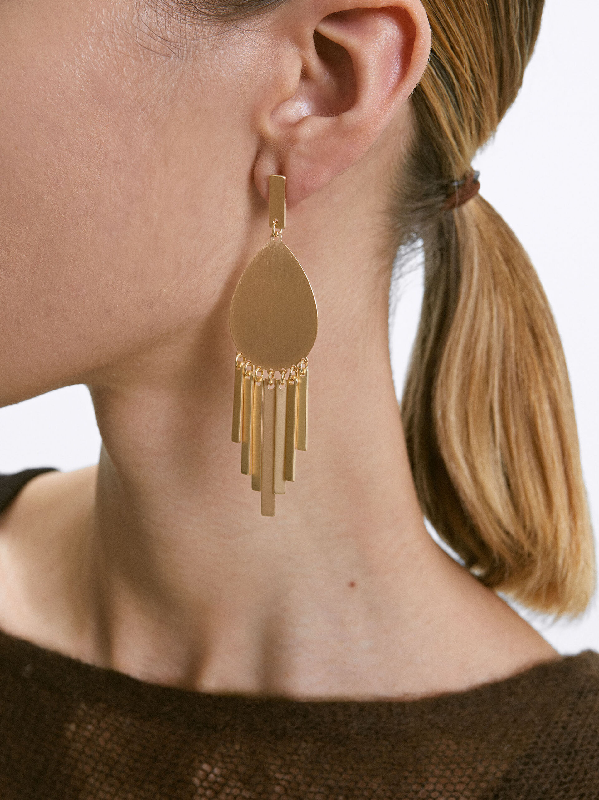 Gold Earrings With Matte Effect image number 1.0