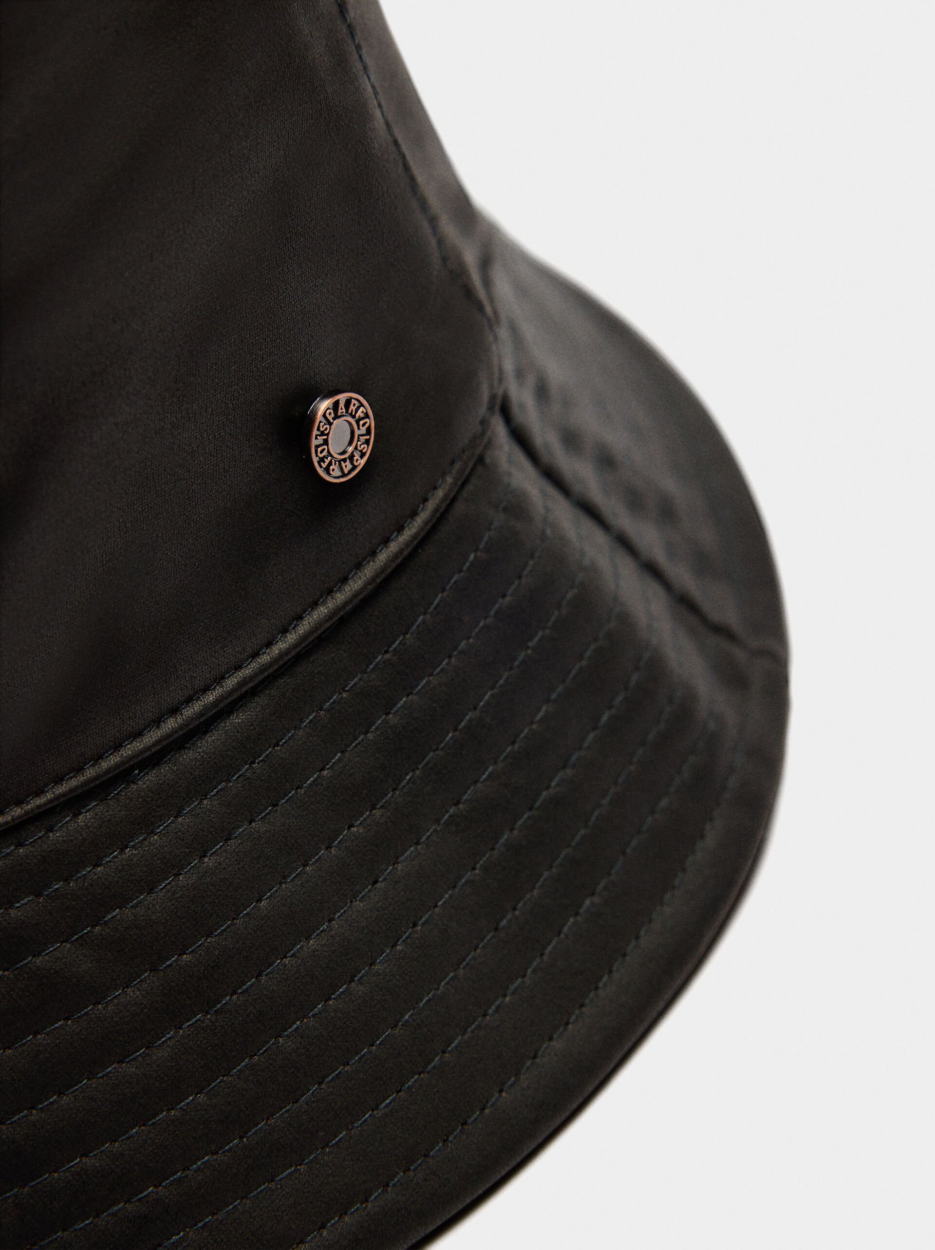 Cappello bucket image number 1.0