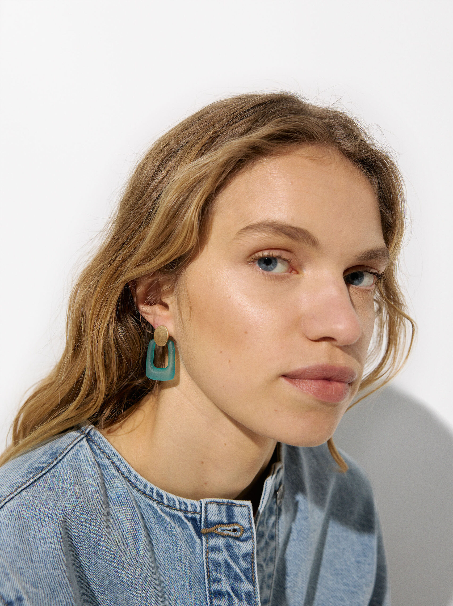 Rectangular resin earrings image number 1.0