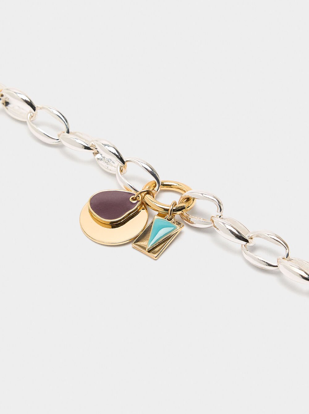 Bracelet with dangling links with enamel