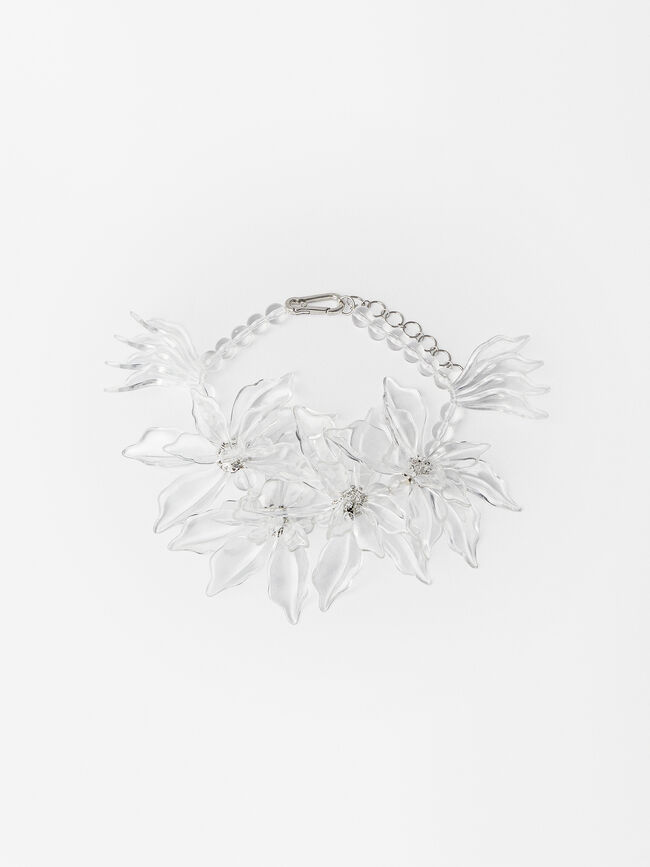 Online Exclusive - Choker With Flowers image number 1.0