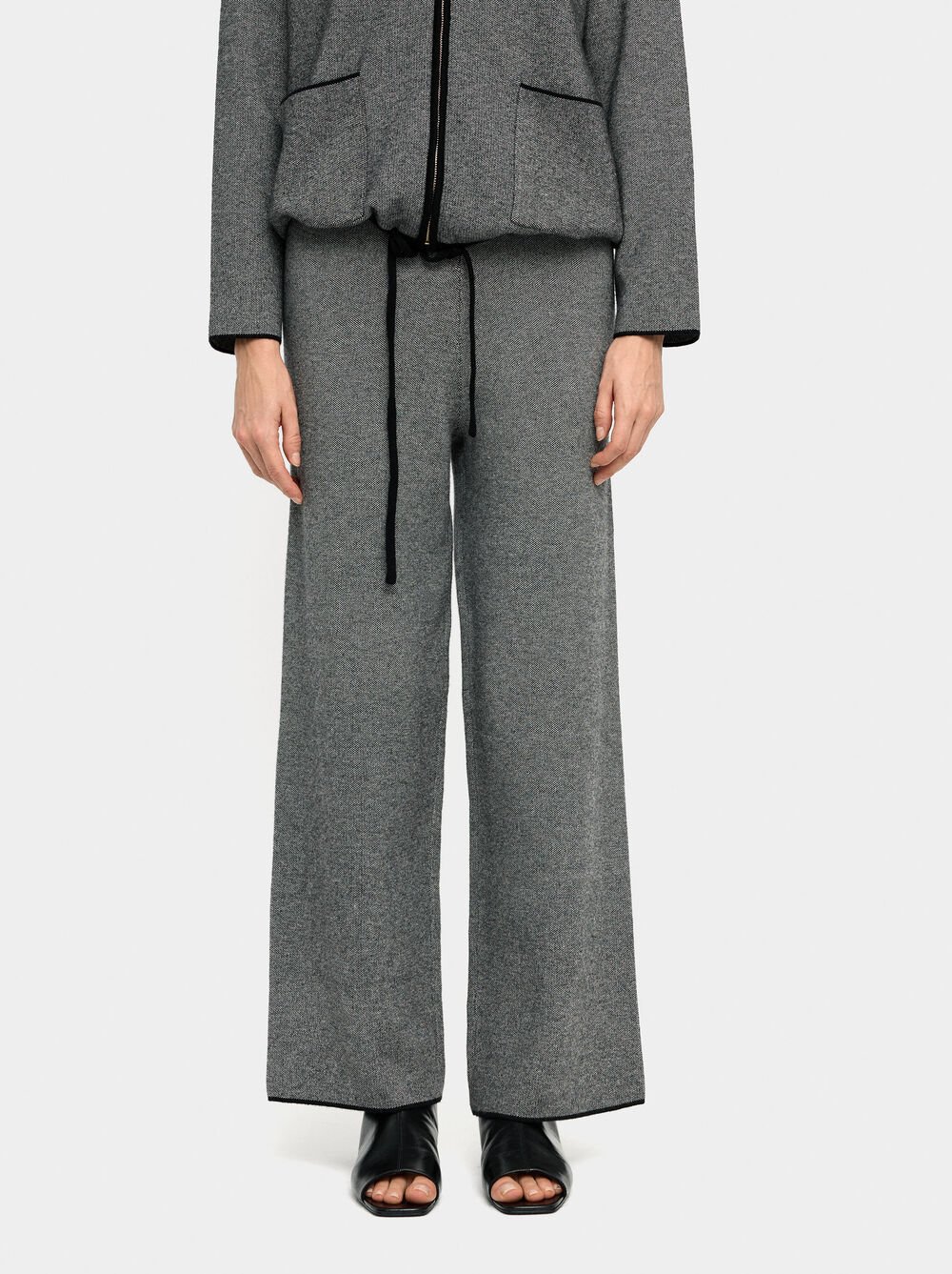 Knit trousers with elastic waist
