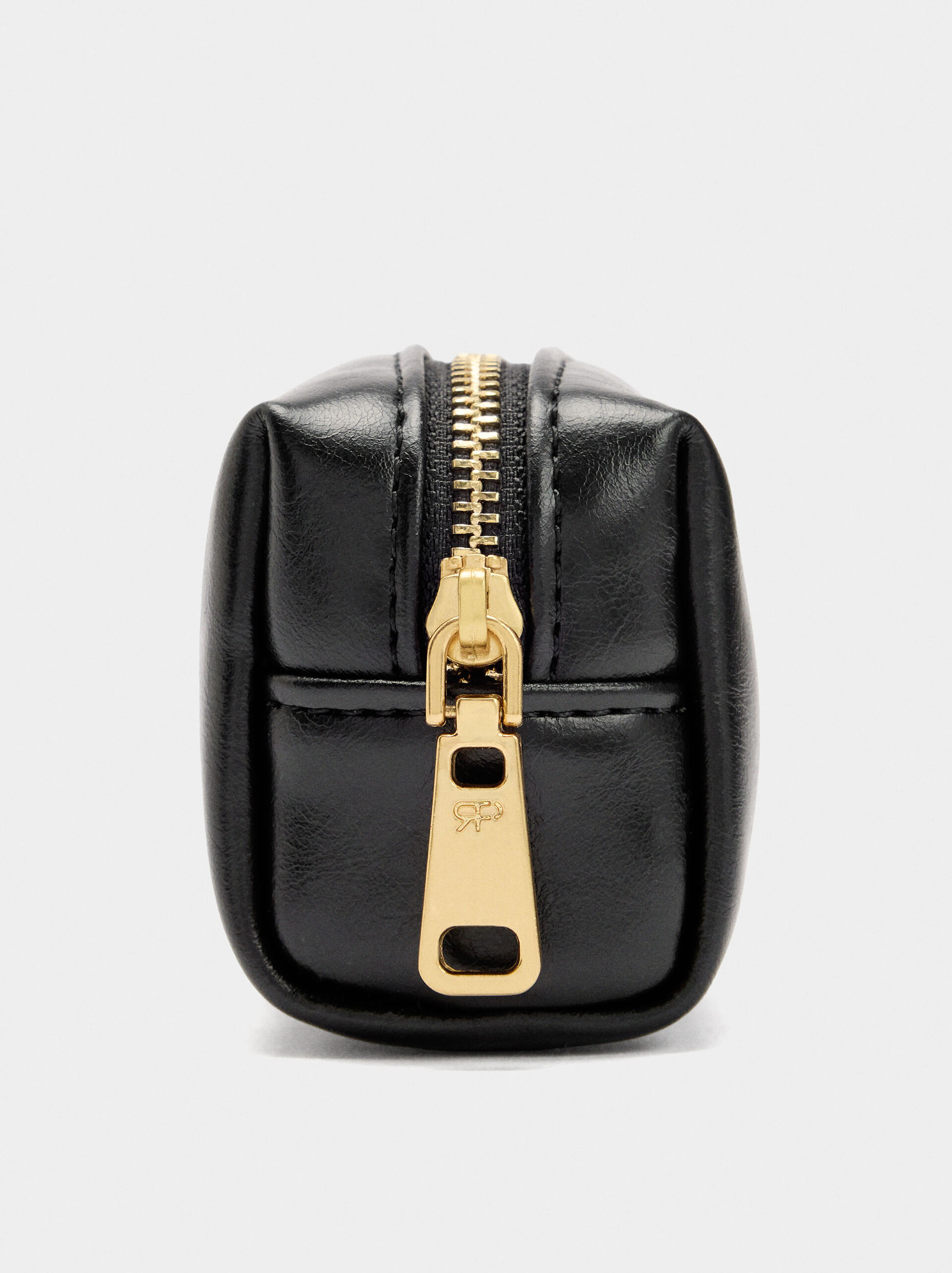 Coin purse with varnished effect image number 1.0