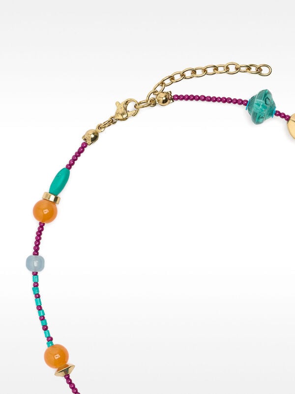 Short necklace with glass beads and beads