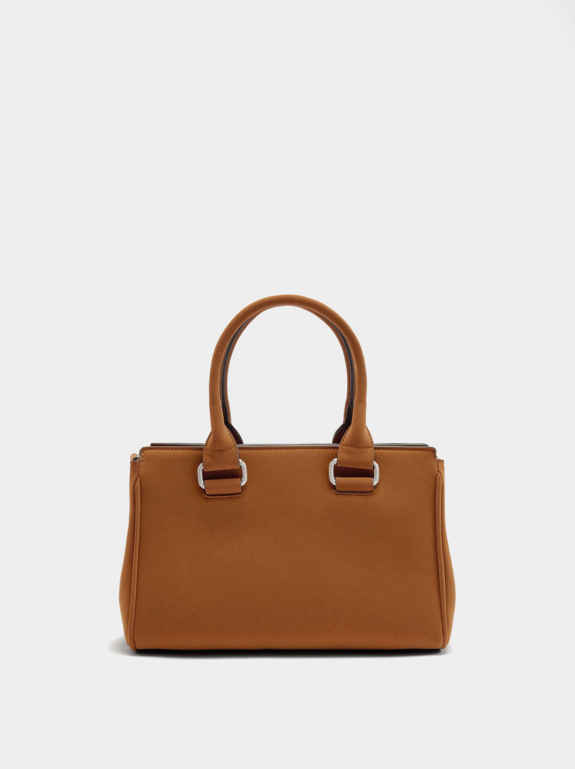 Tote bag with soft texture image number 0.0