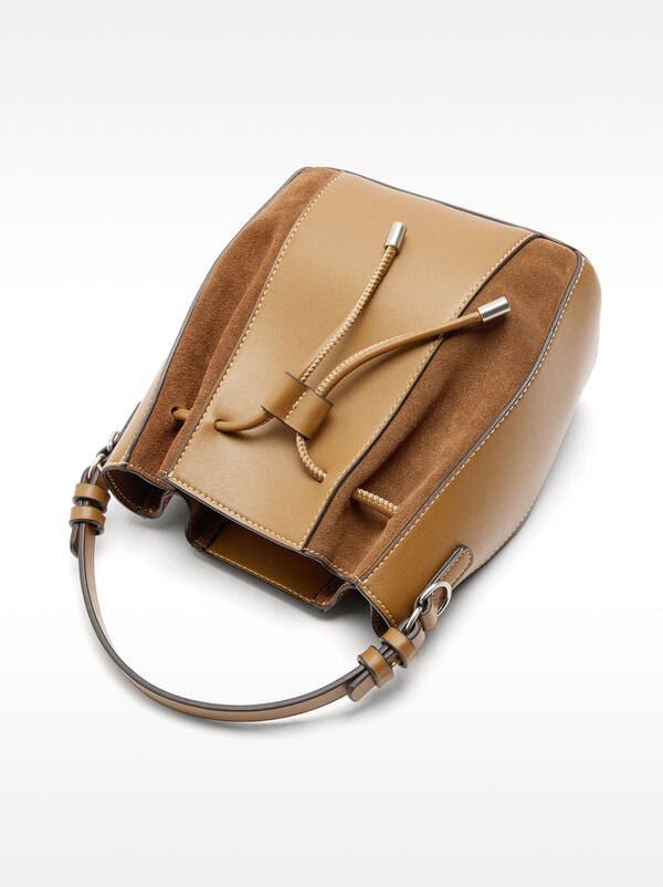 Bucket bag with leather 