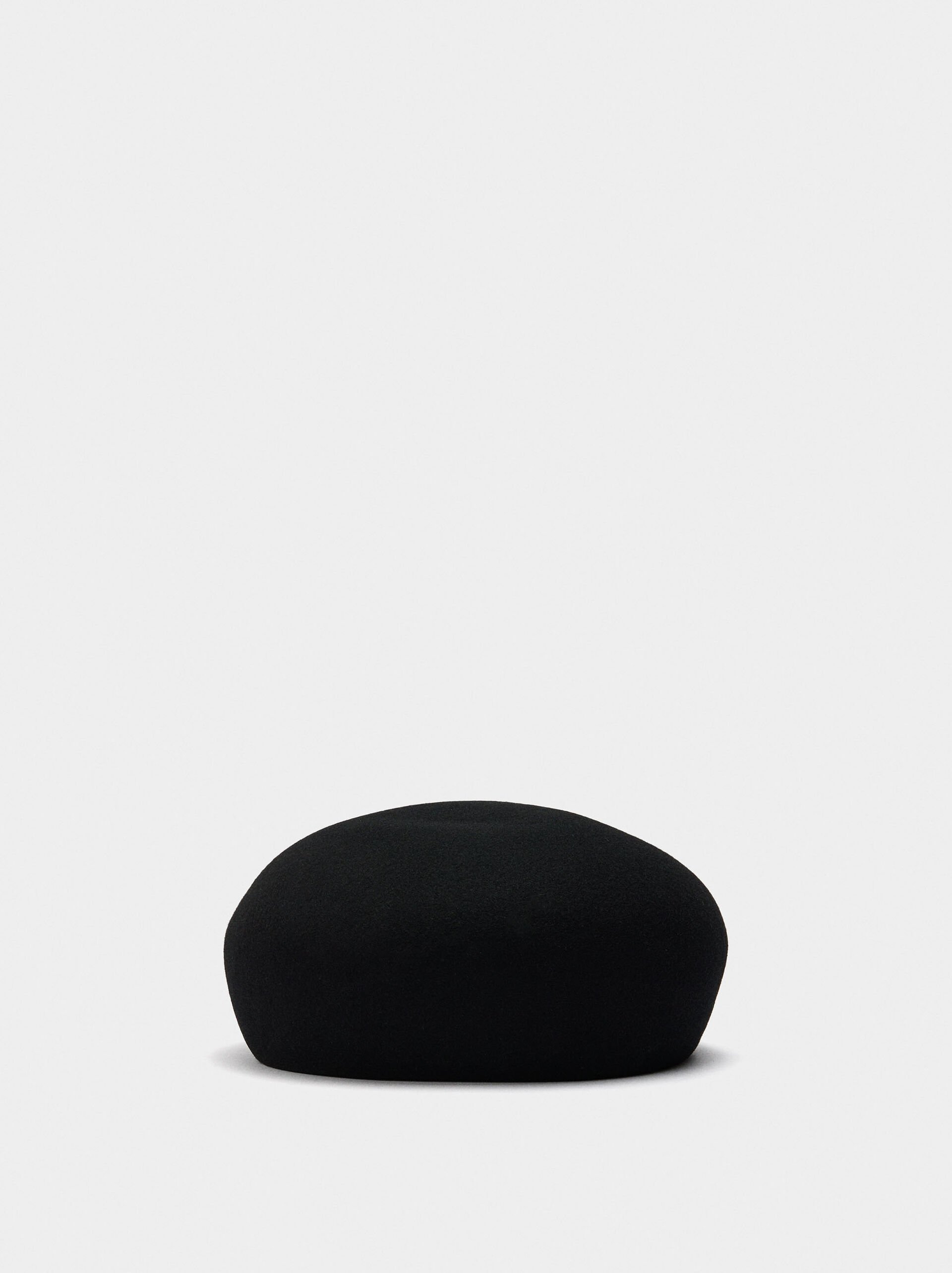 Wool beret image number 0.0