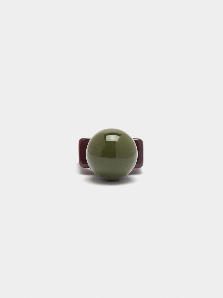 Ring with sphere