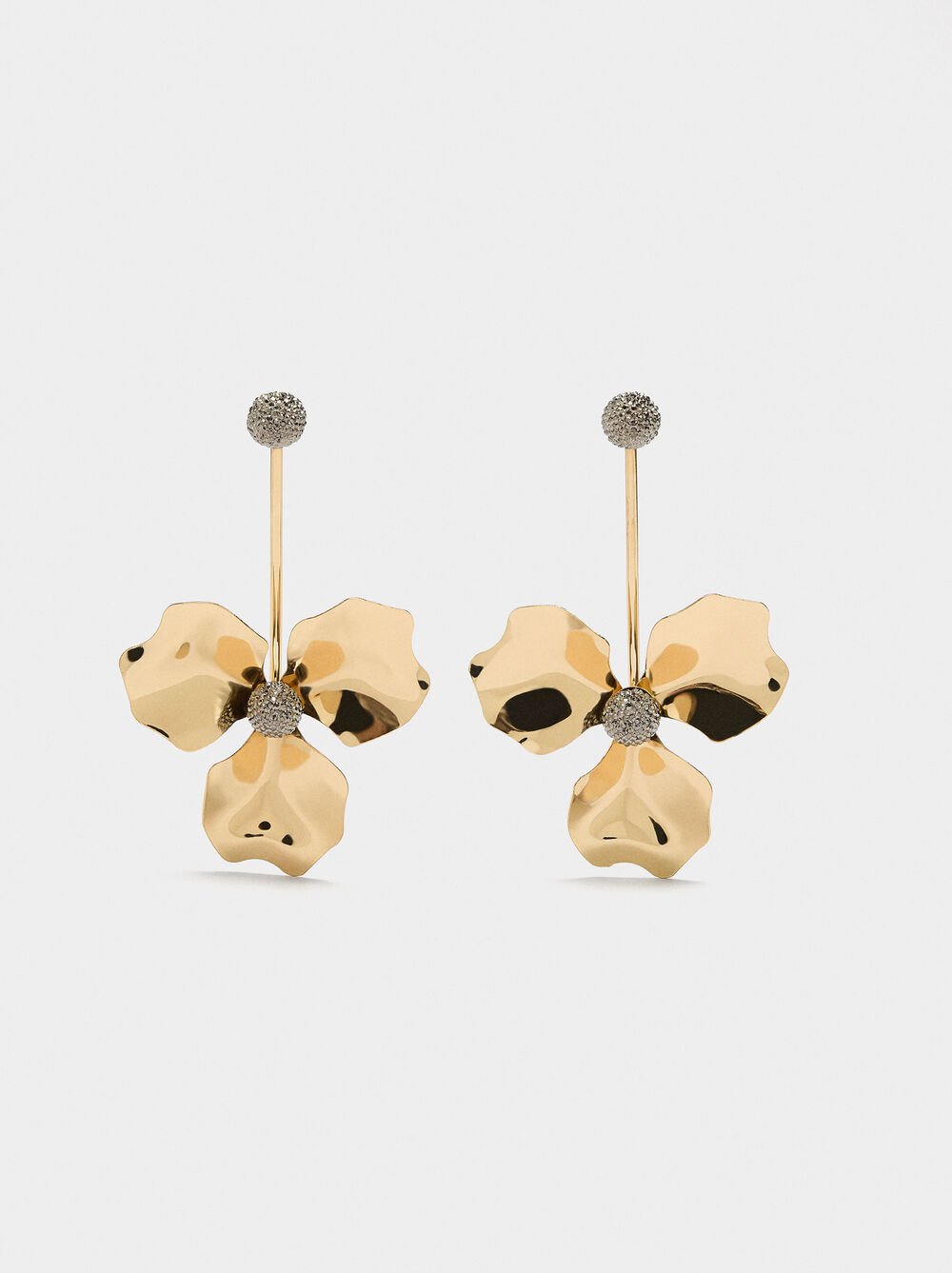 Long earrings with flower
