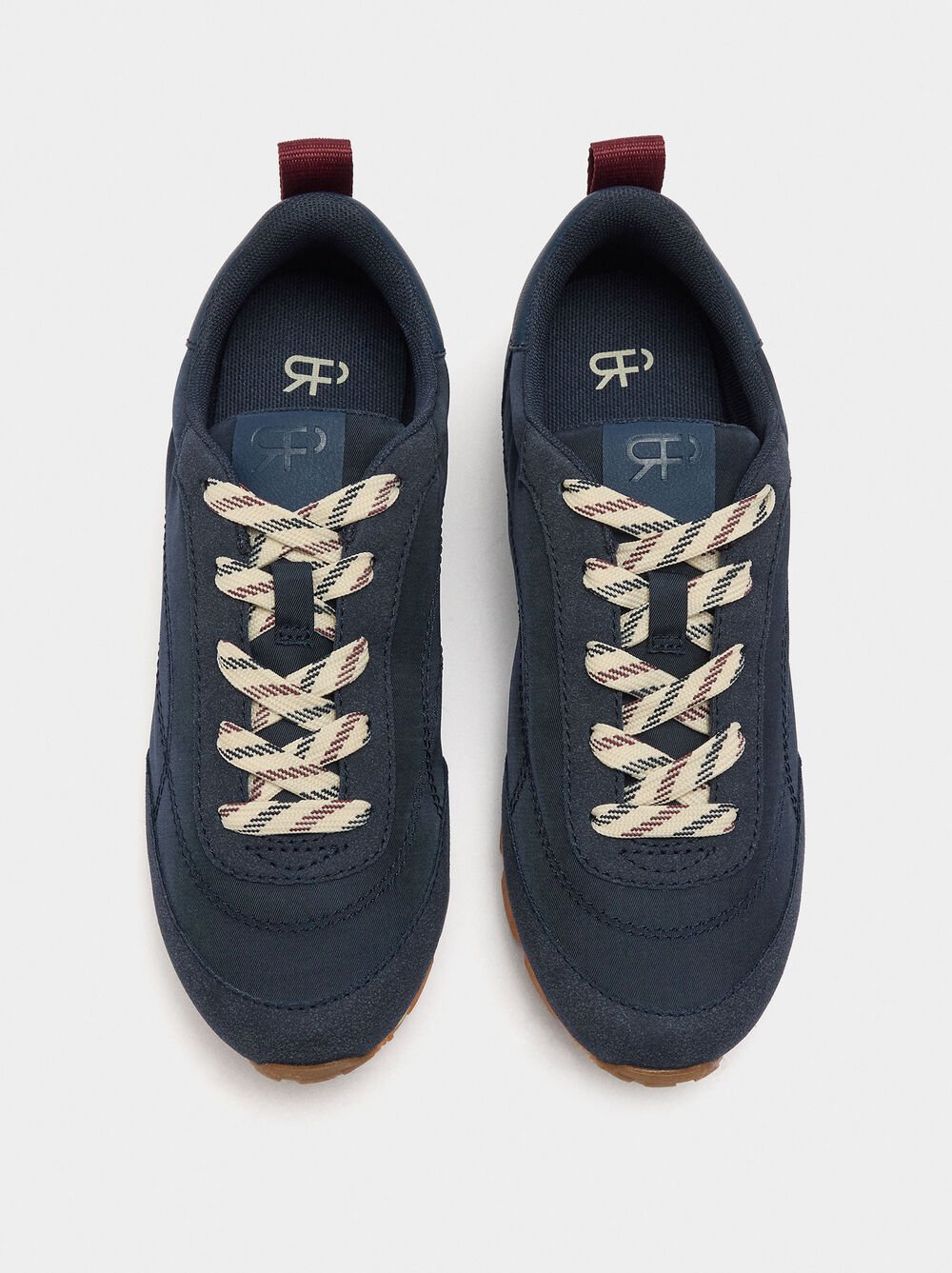 Contrast sneakers