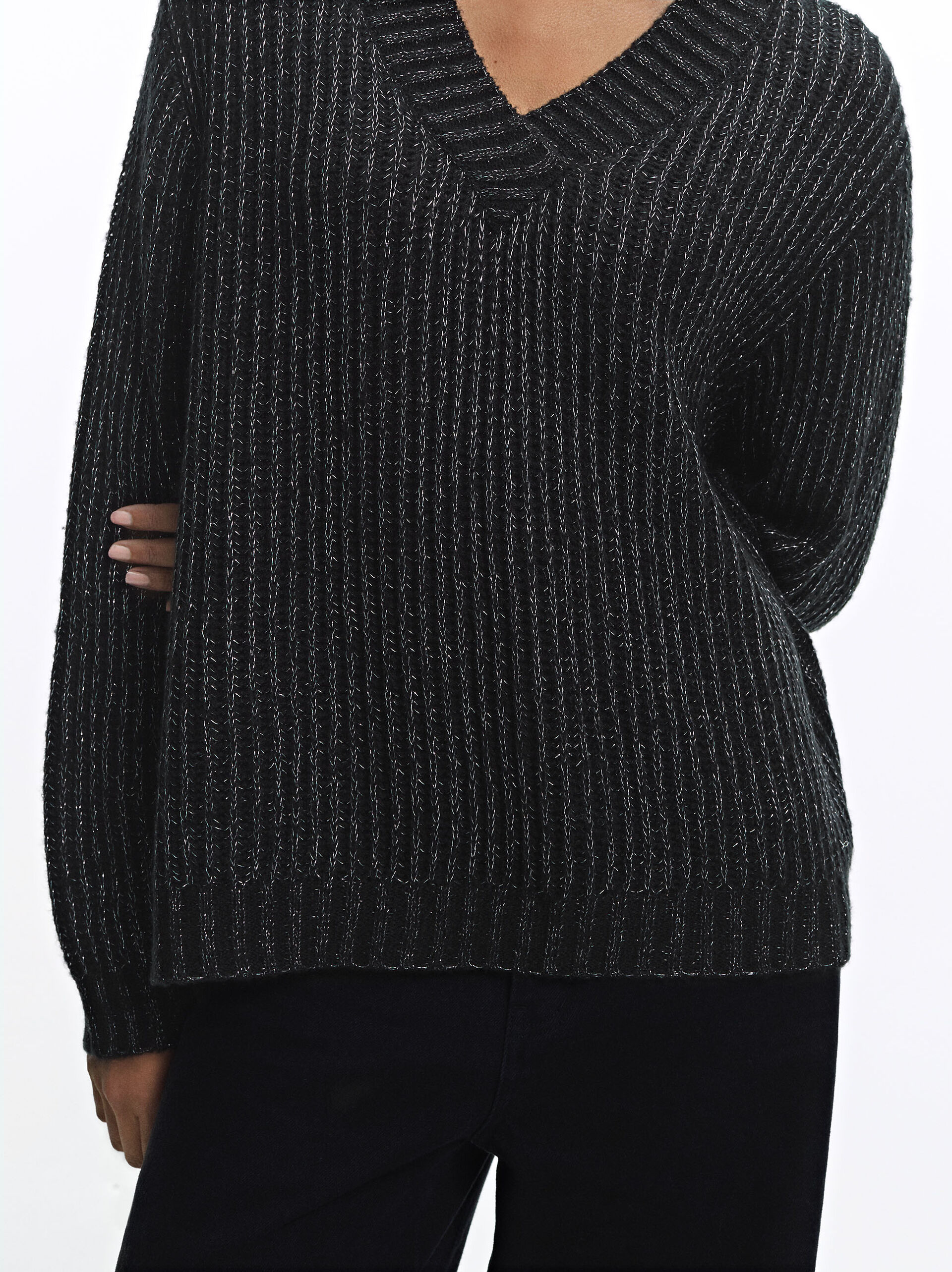 Knit Sweater With Wool image number 4.0
