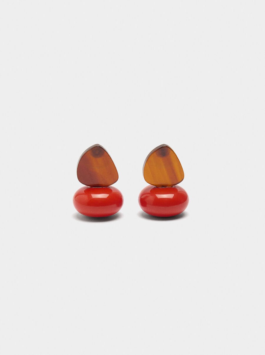 Pendientes cortos de resina