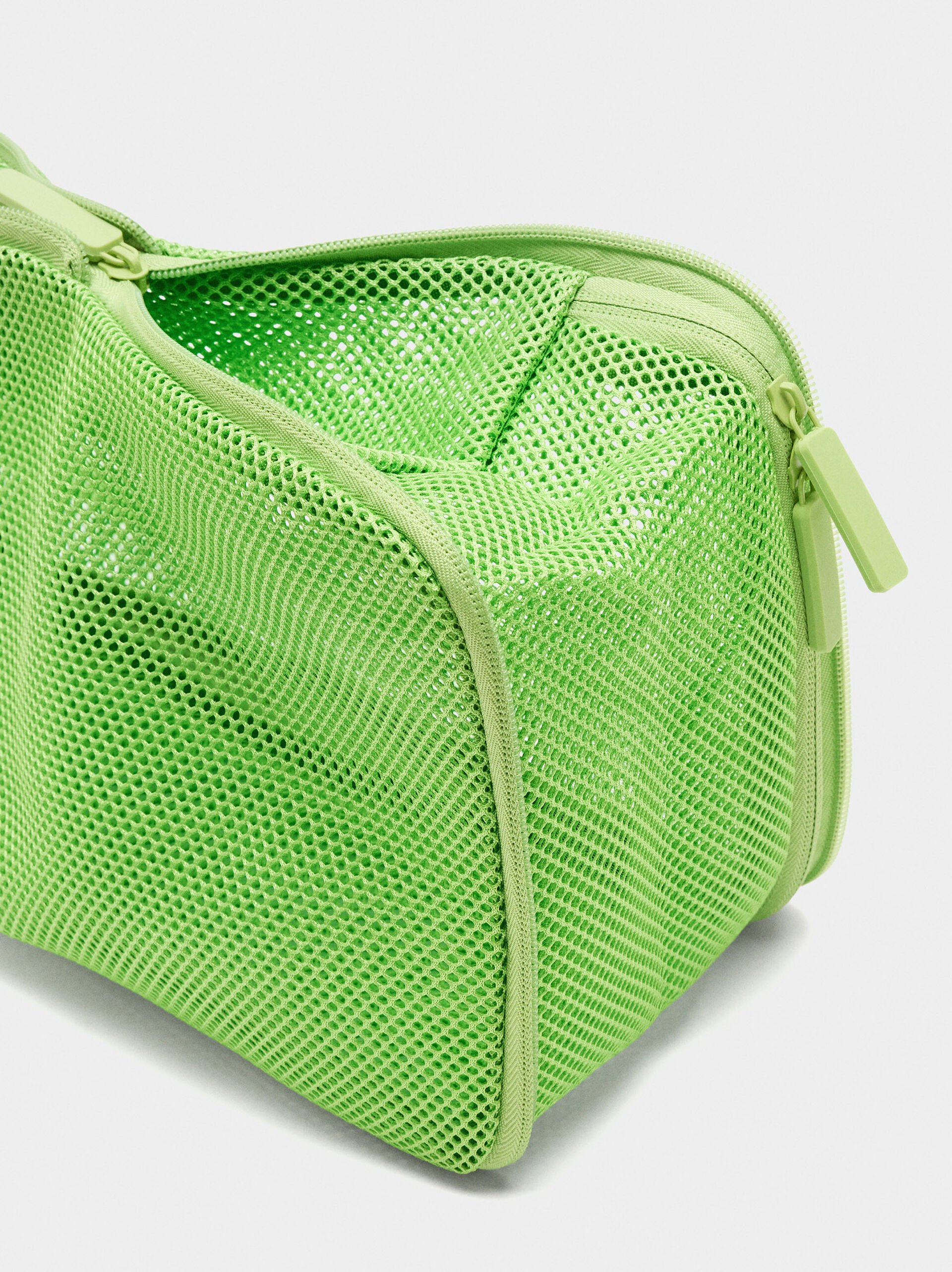 Necessaire in rete image number 5.0