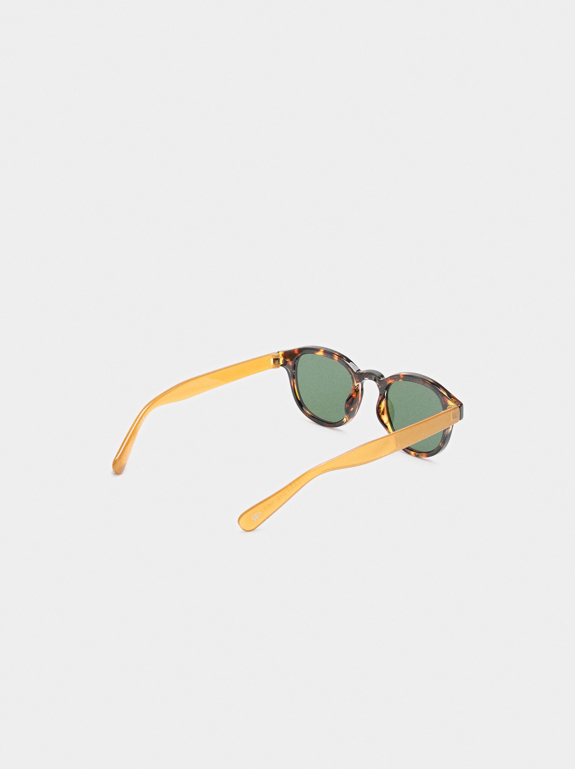 Round sunglasses image number 2.0