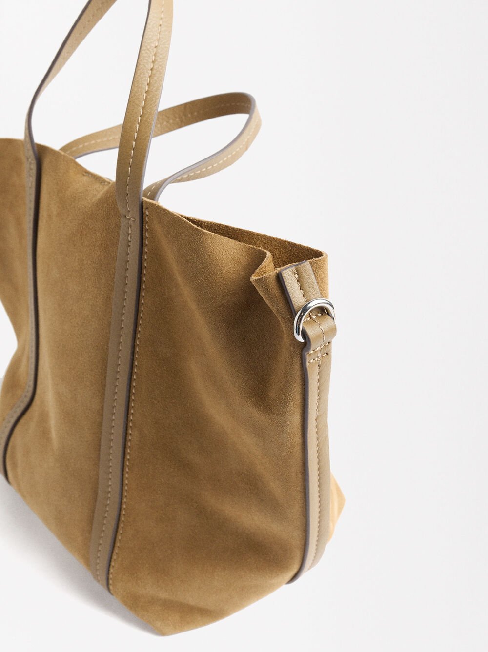 Leather tote bag with removable pouch