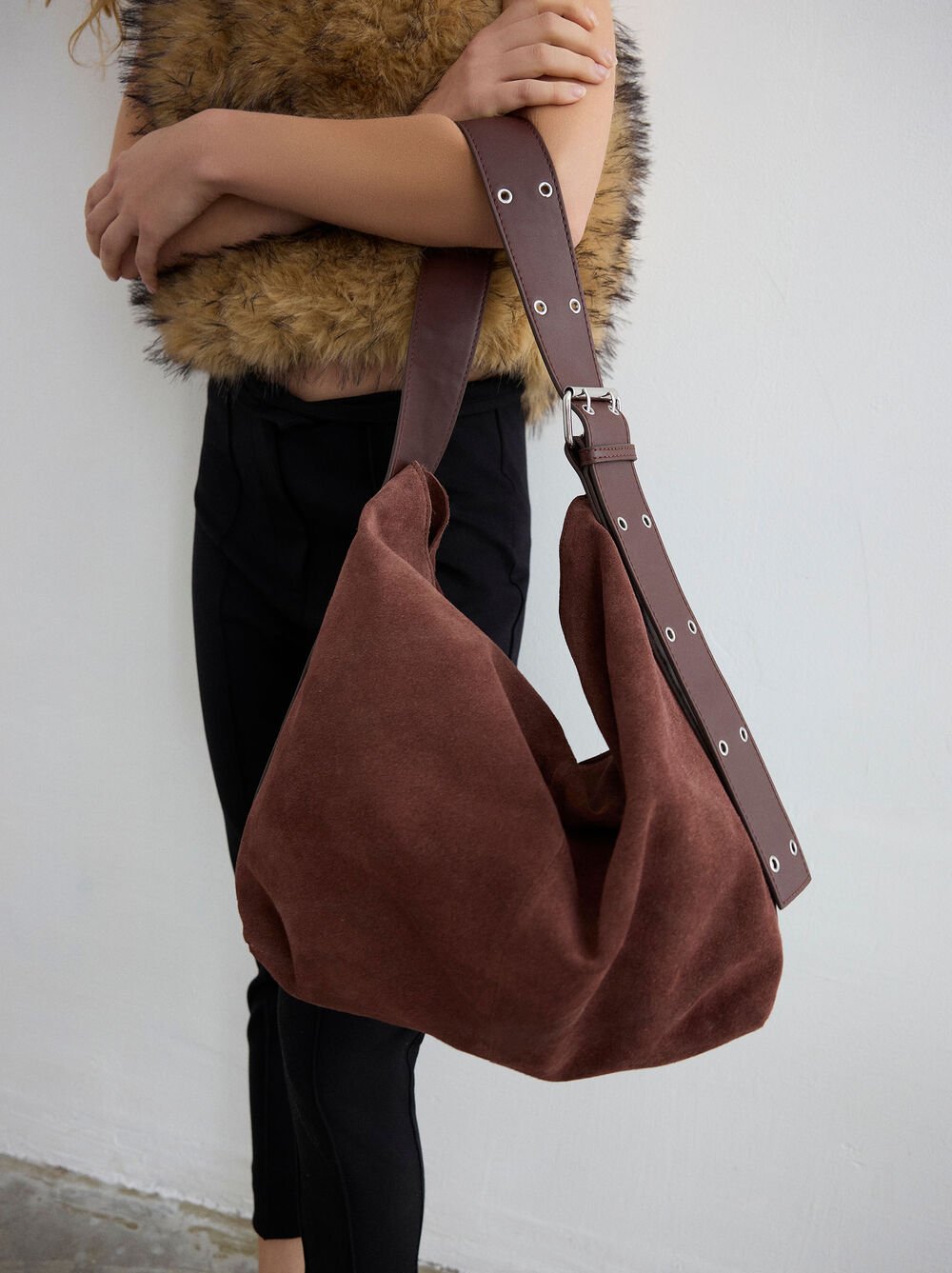 Sac à épaule en cuir suédé L