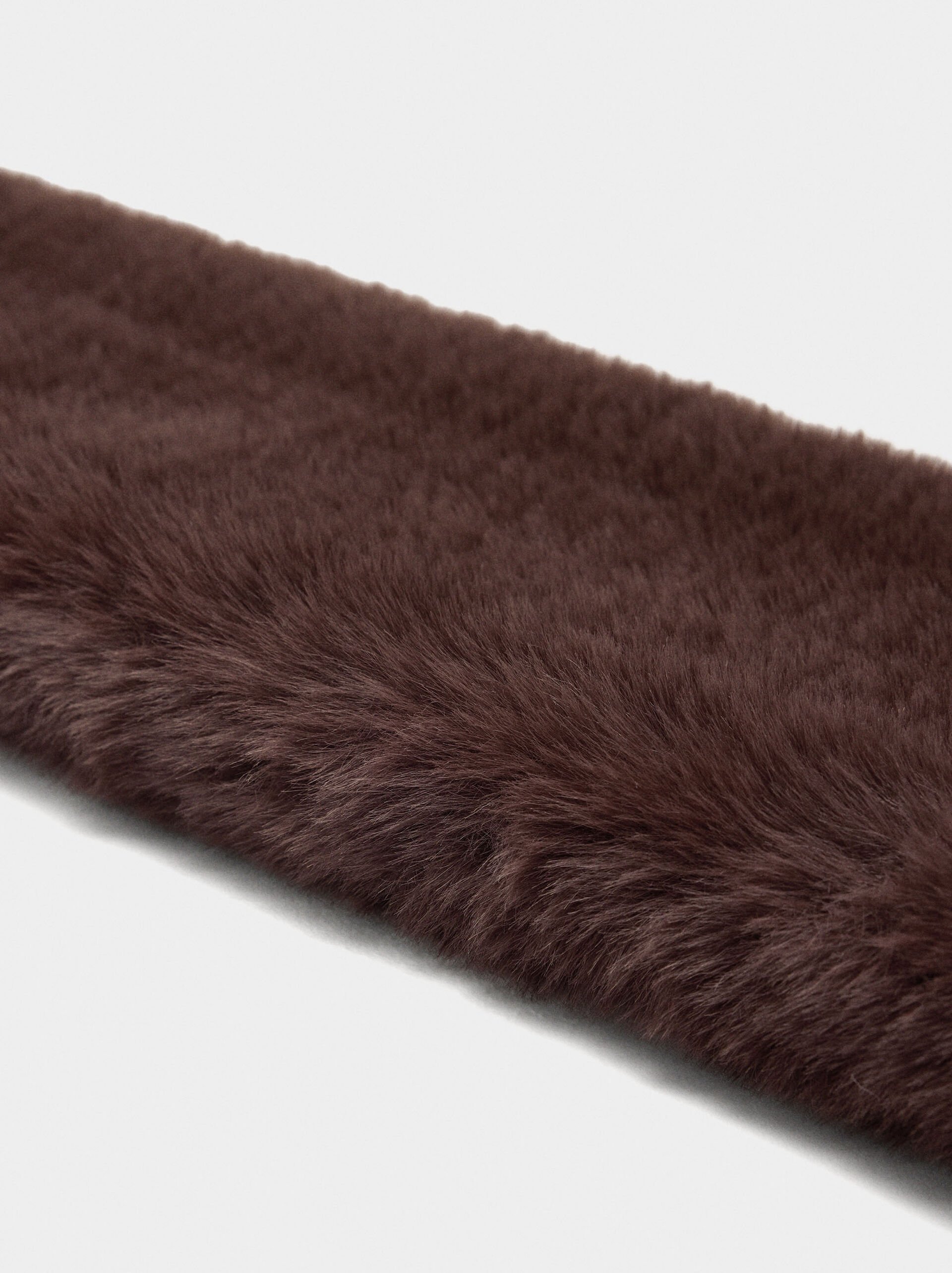 Étole en effet poil image number 1.0