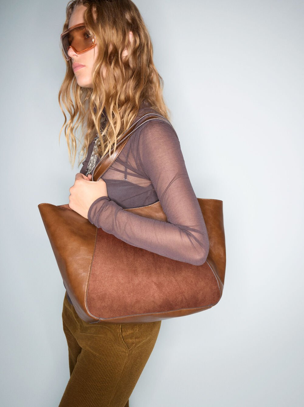 Bolso shopper con bolsa extraíble