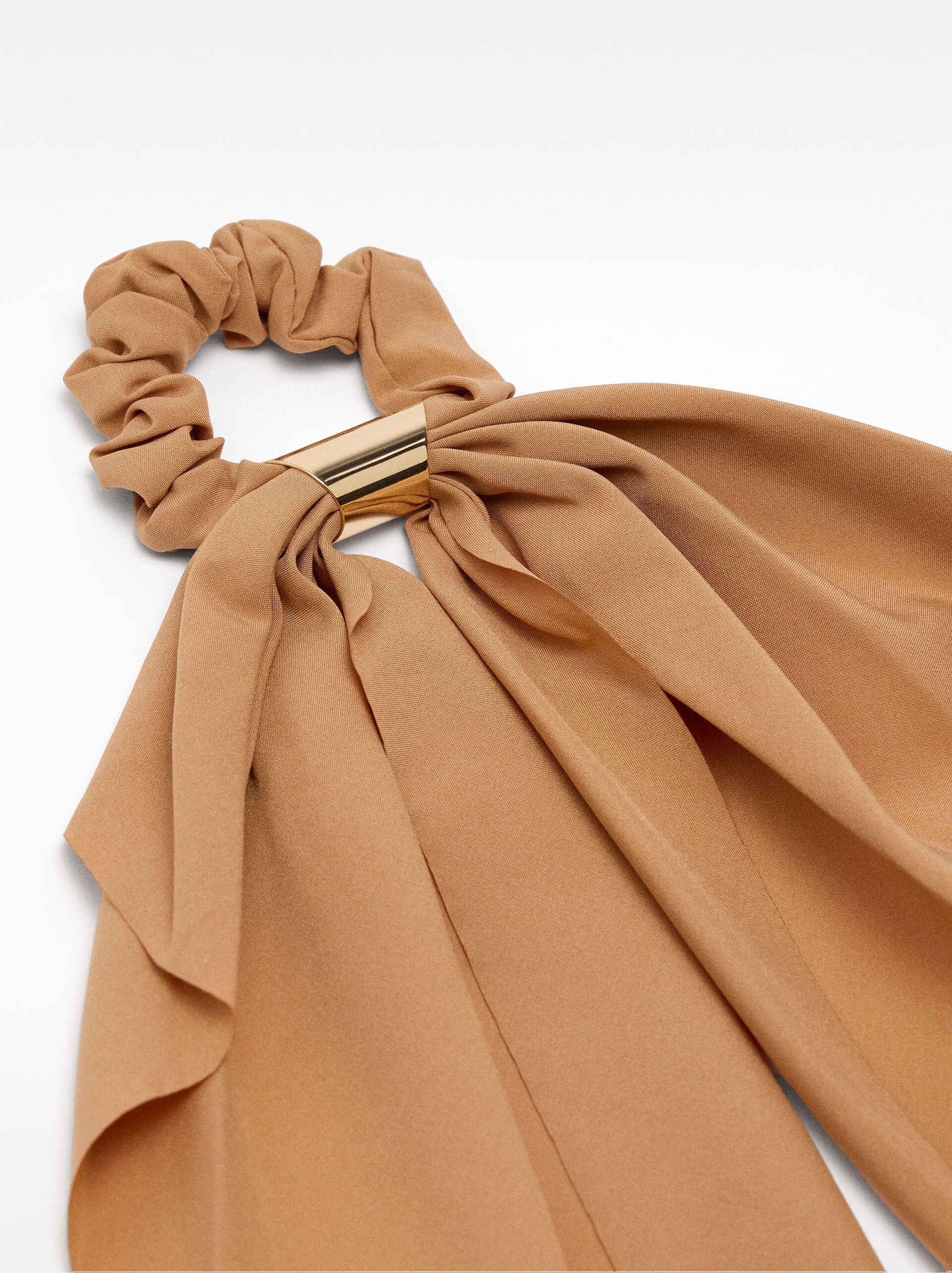 Scrunchie com laço image number 2.0