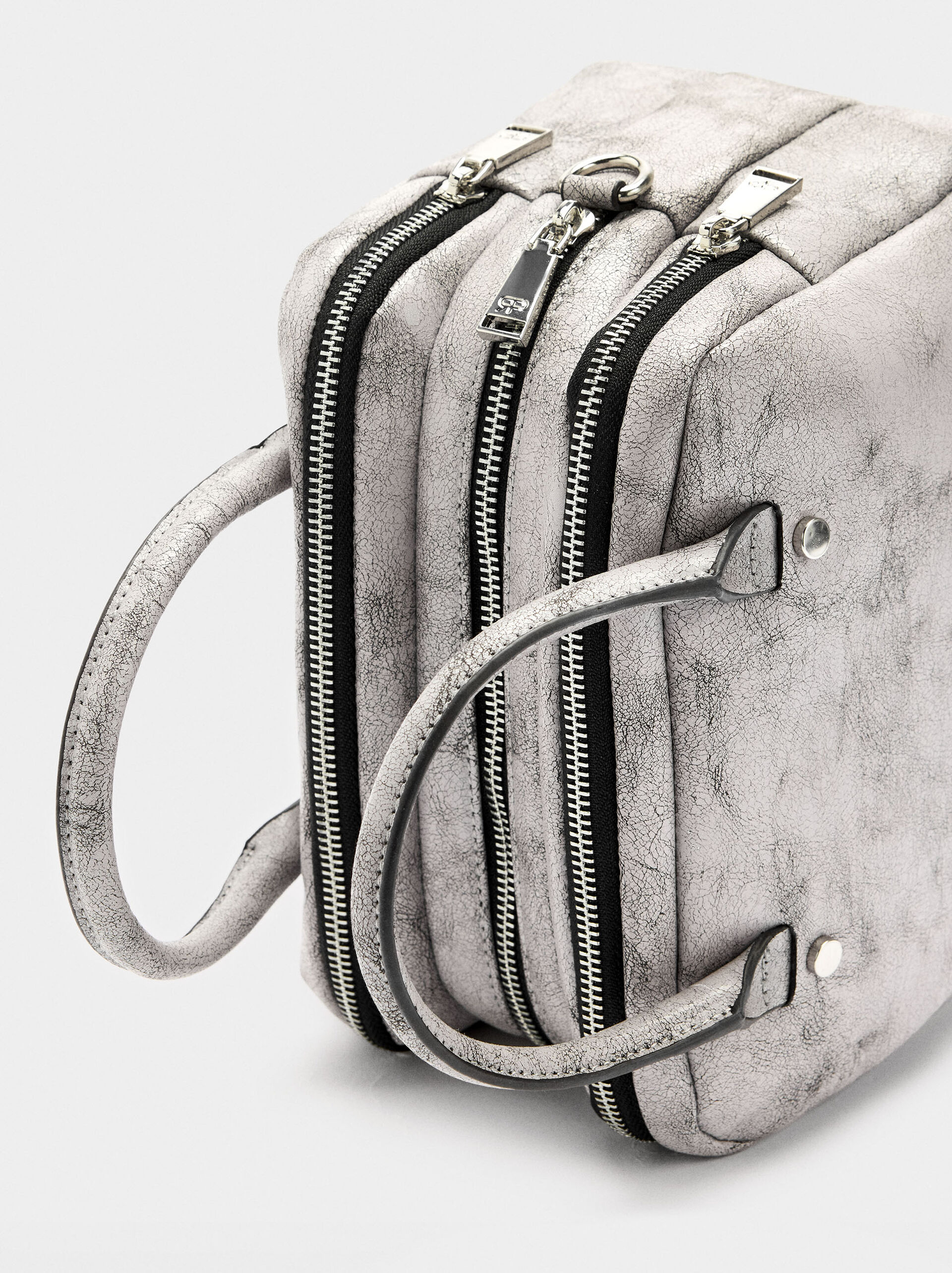 Sac bowling avec effet craquelé image number 2.0