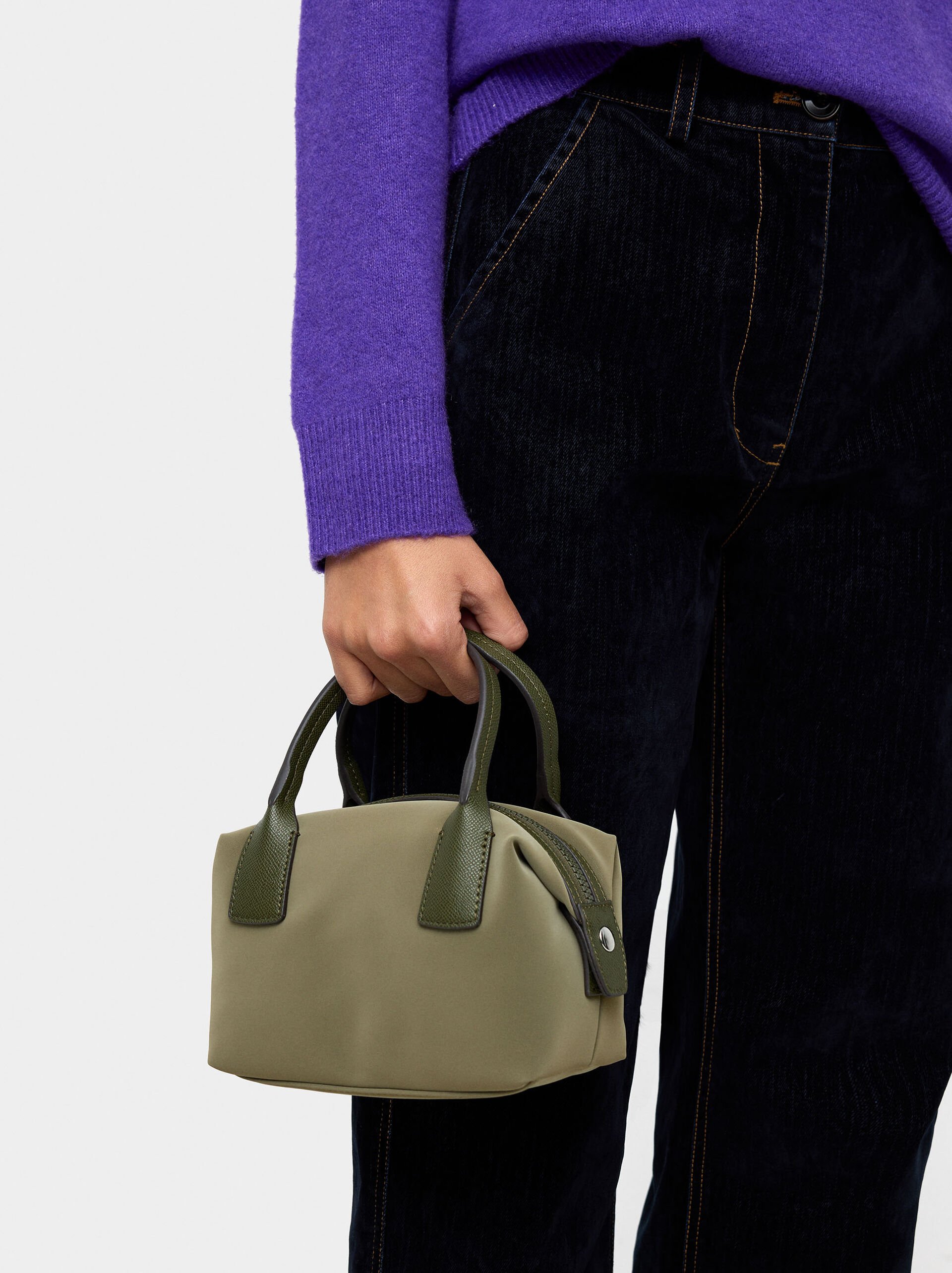 Bolso de mano de textura suave image number 1.0
