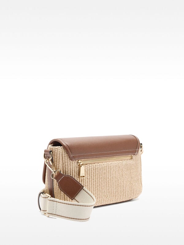Crossbody bag with straw effect and flap