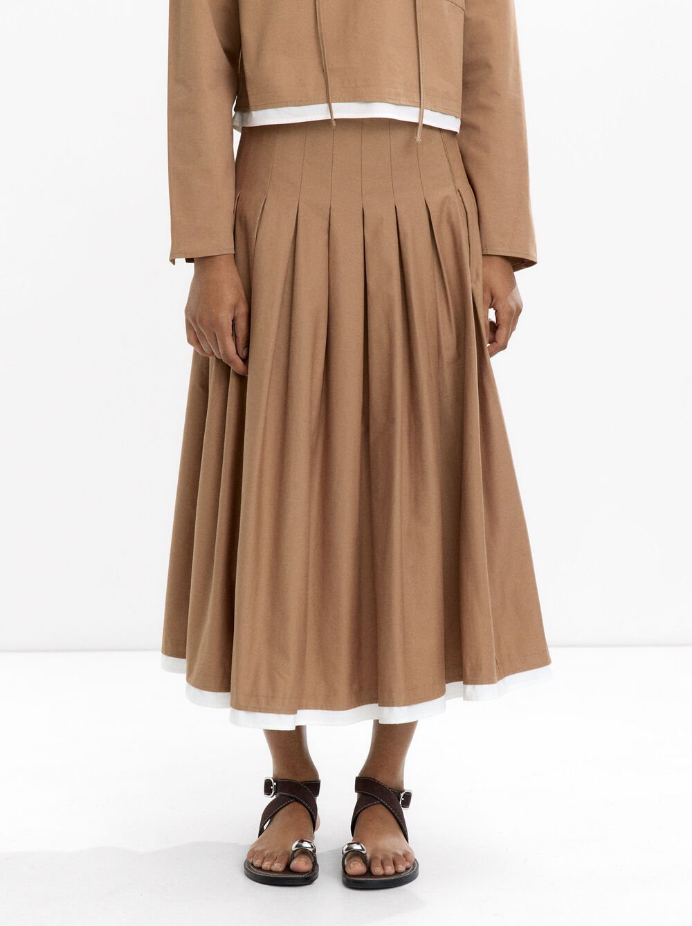 Pleated midi skirt 100% cotton