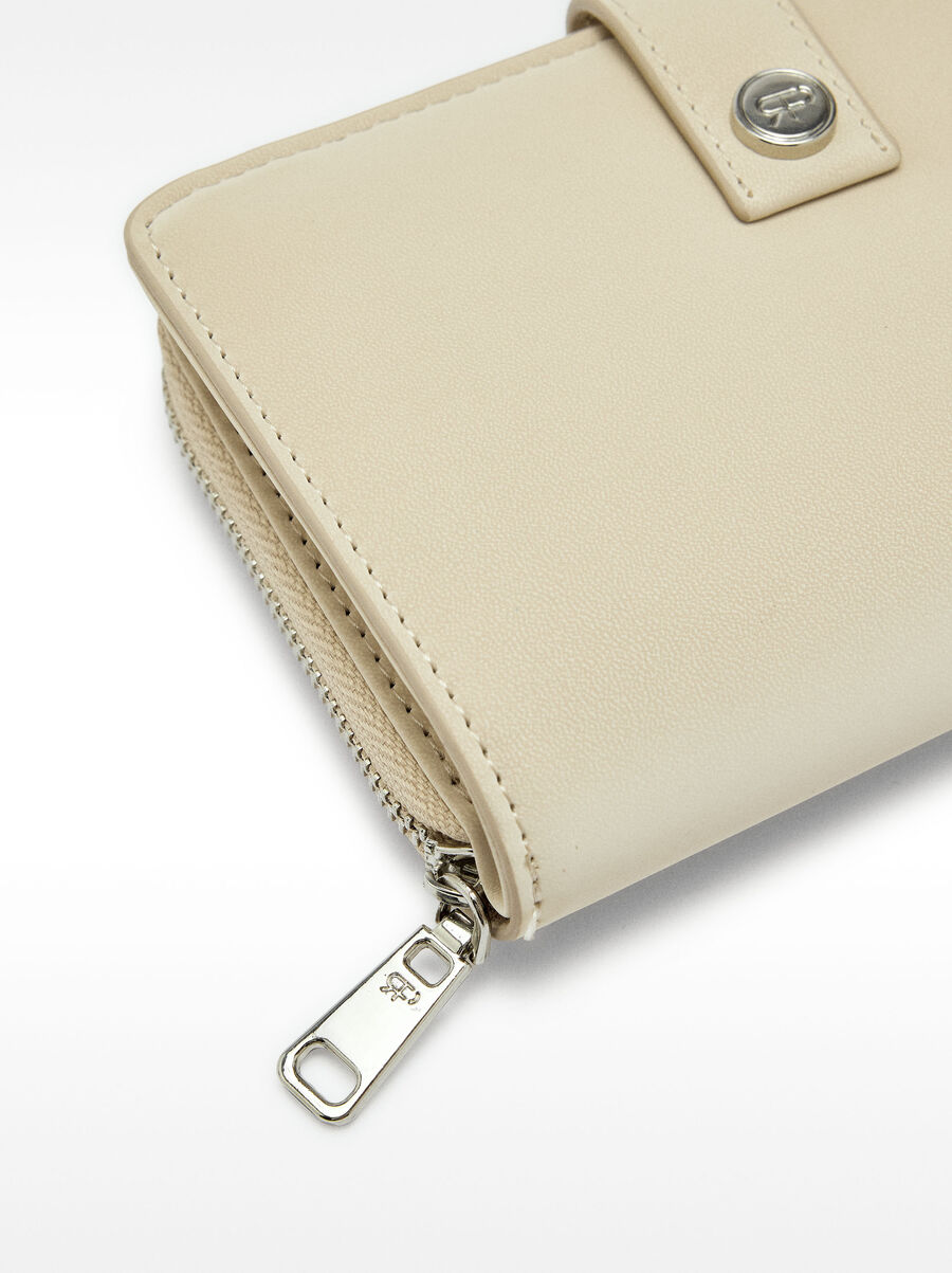 Wallet with soft texture