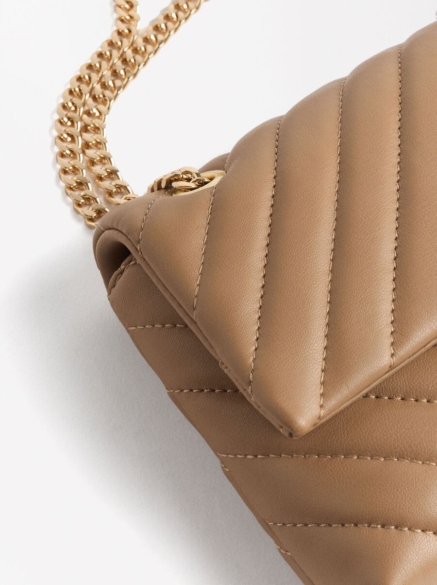 Quilted shoulder bag