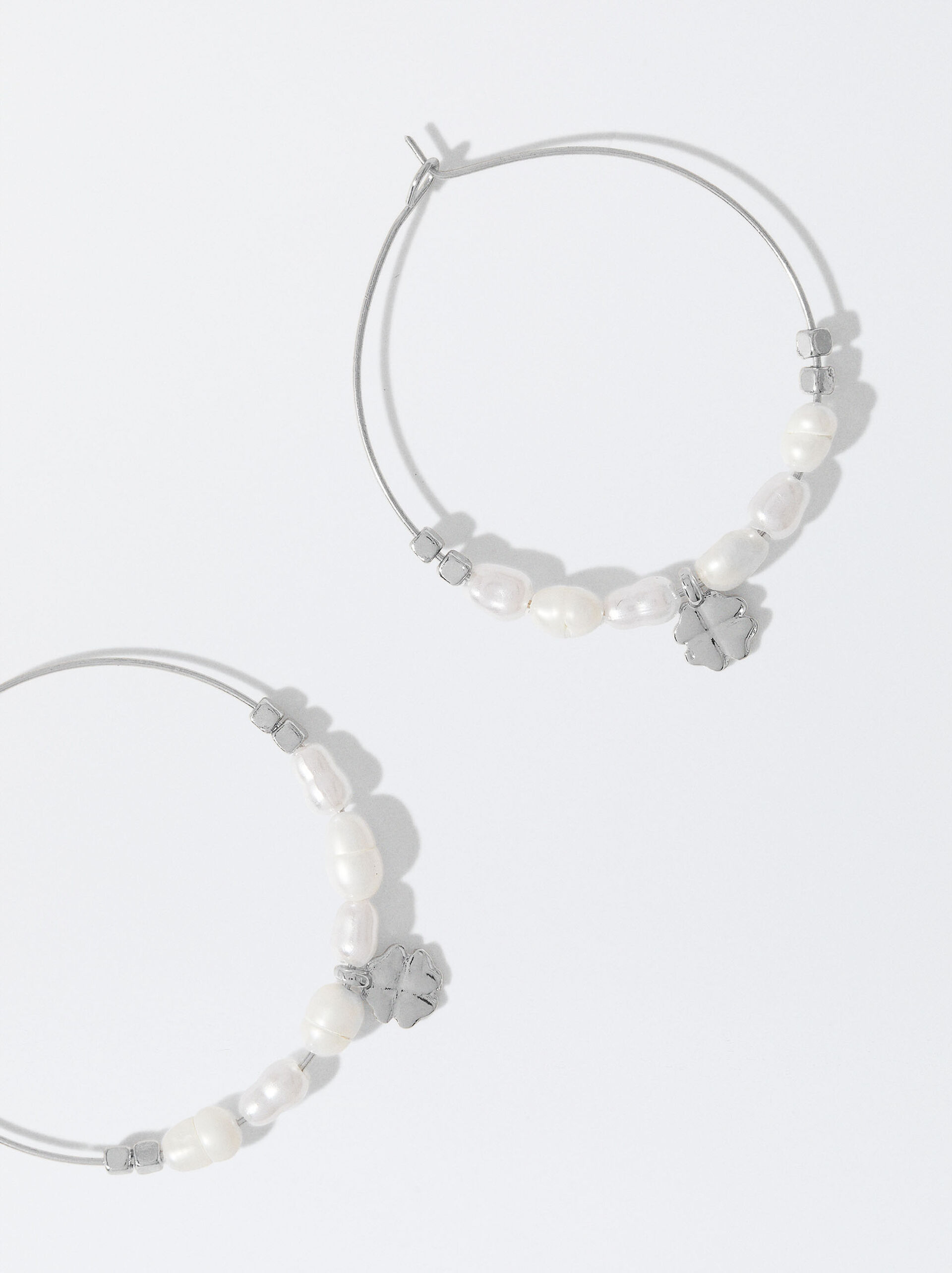 Hoop Earrings With Freshwater Pearls image number 1.0