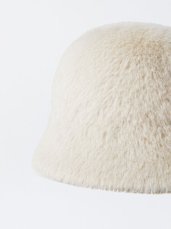 Bucket Hat With Fur image number 1.0