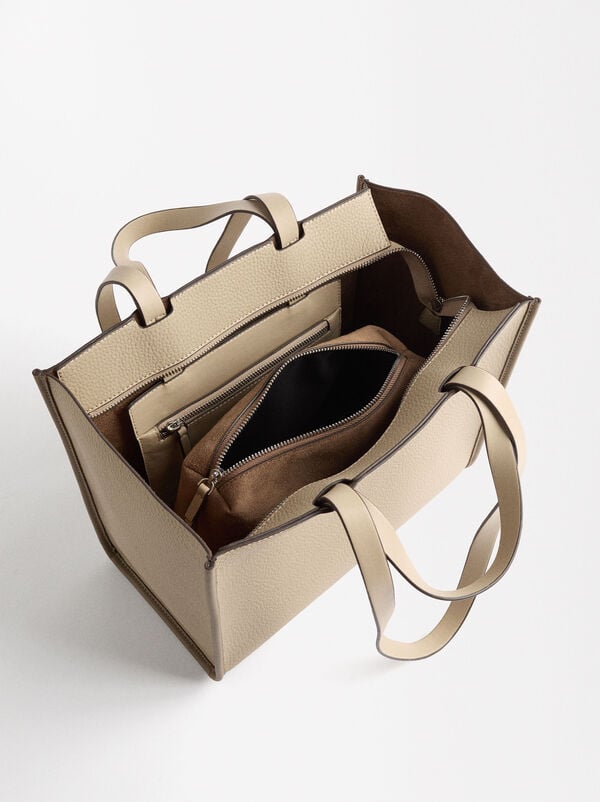 Shopper bag with zipper