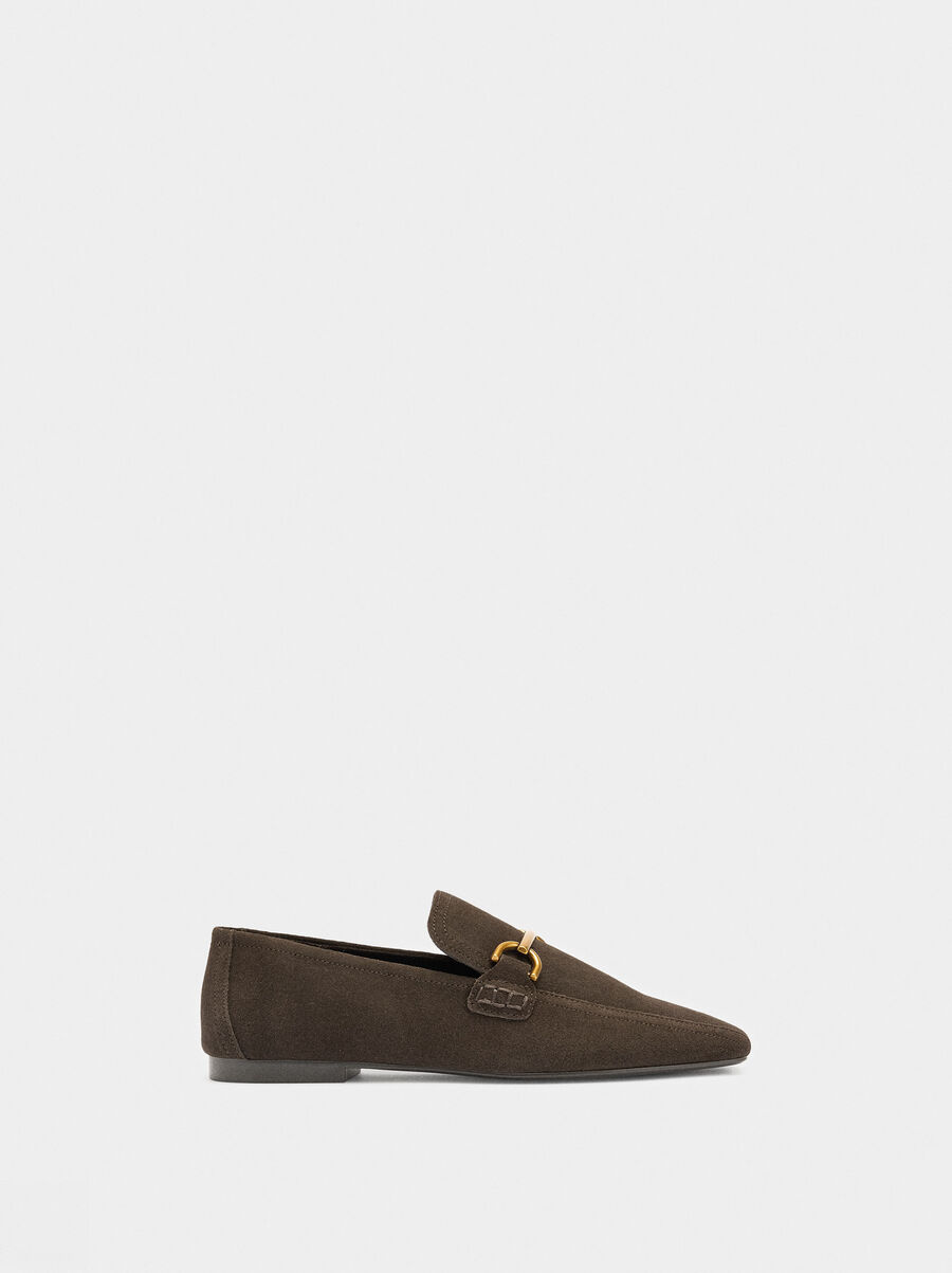 Leather moccasins with metallic detail
