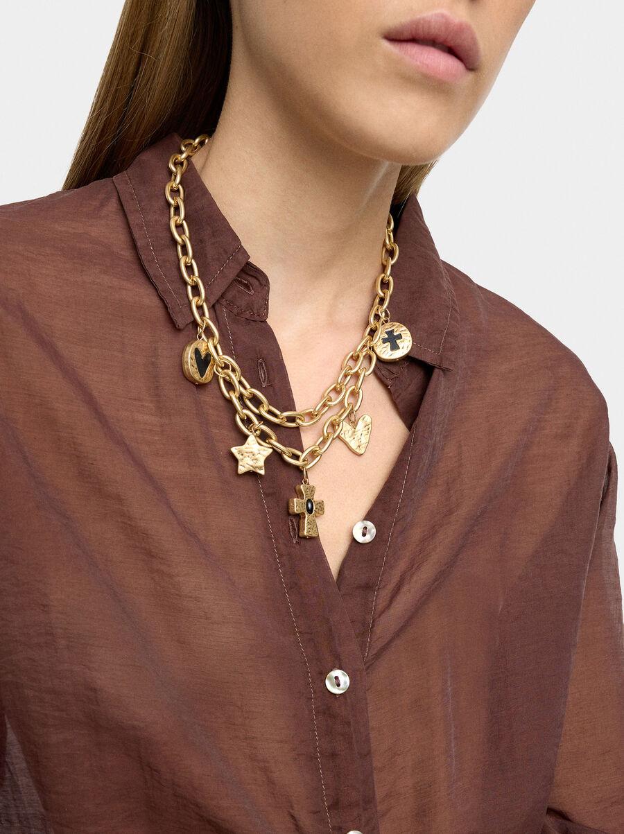 Necklace of links with cross pendant