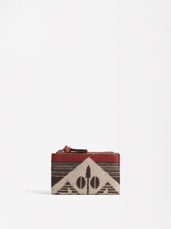 Wallet with wool