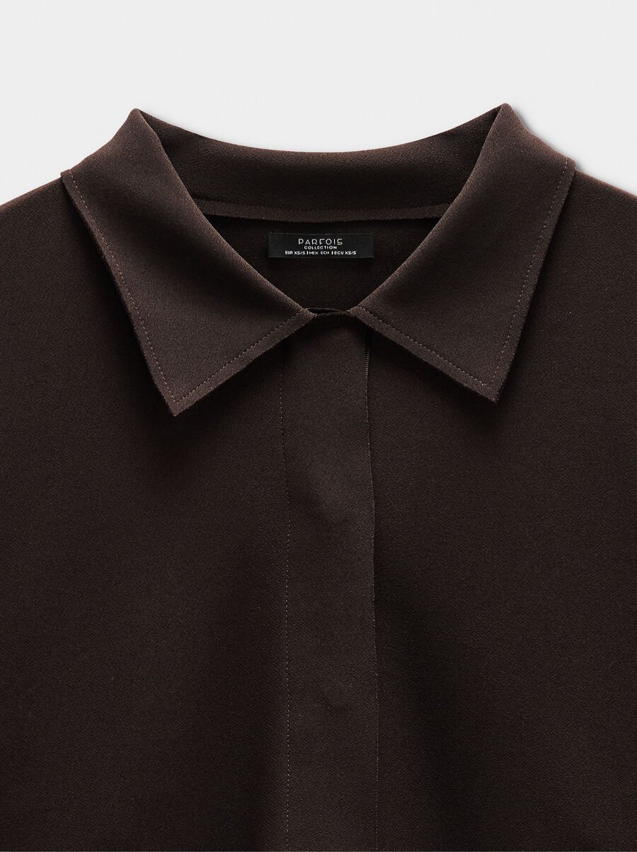 Camisa lisa de manga larga