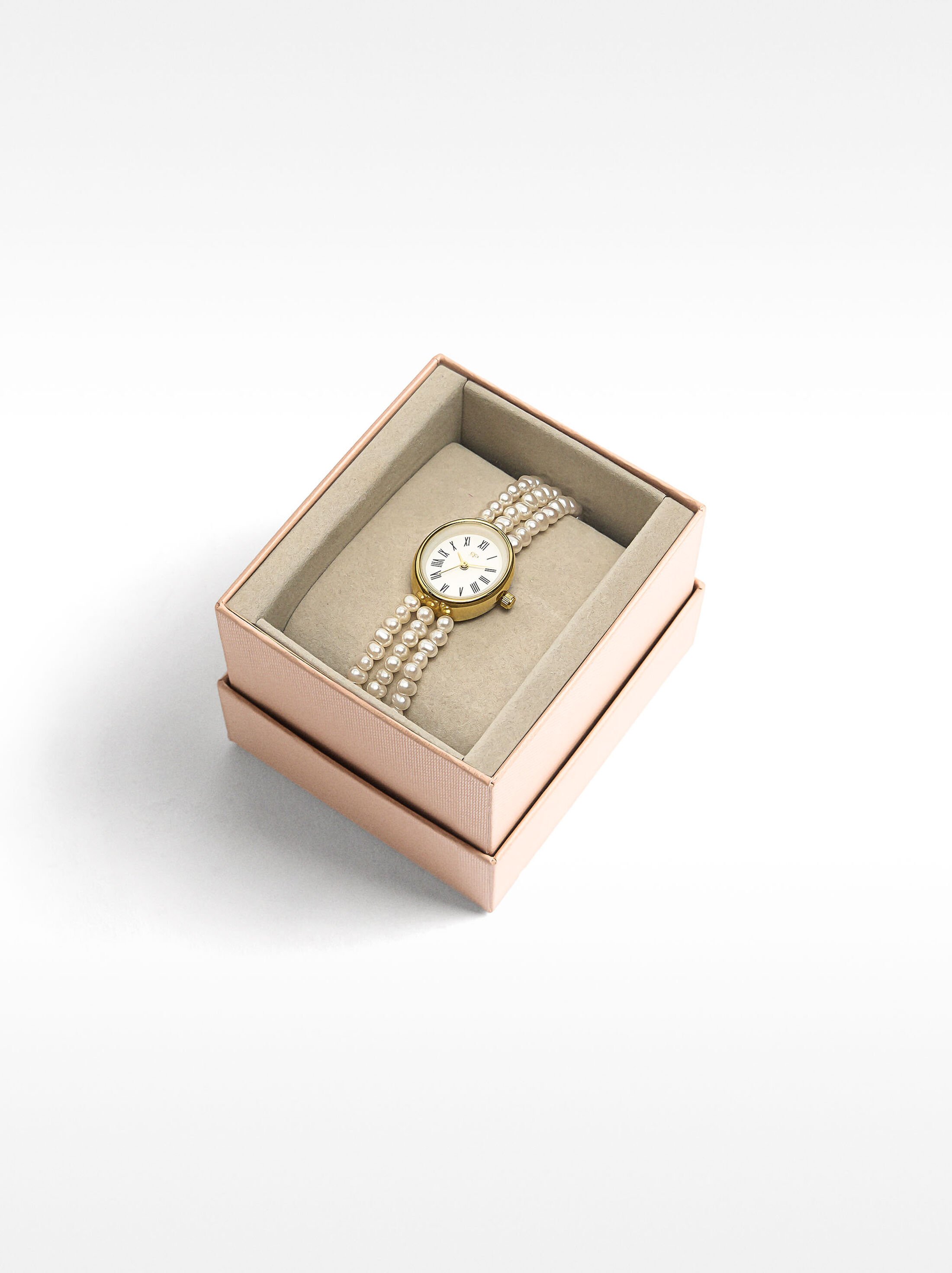 Watch with pearl bracelet image number 4.0