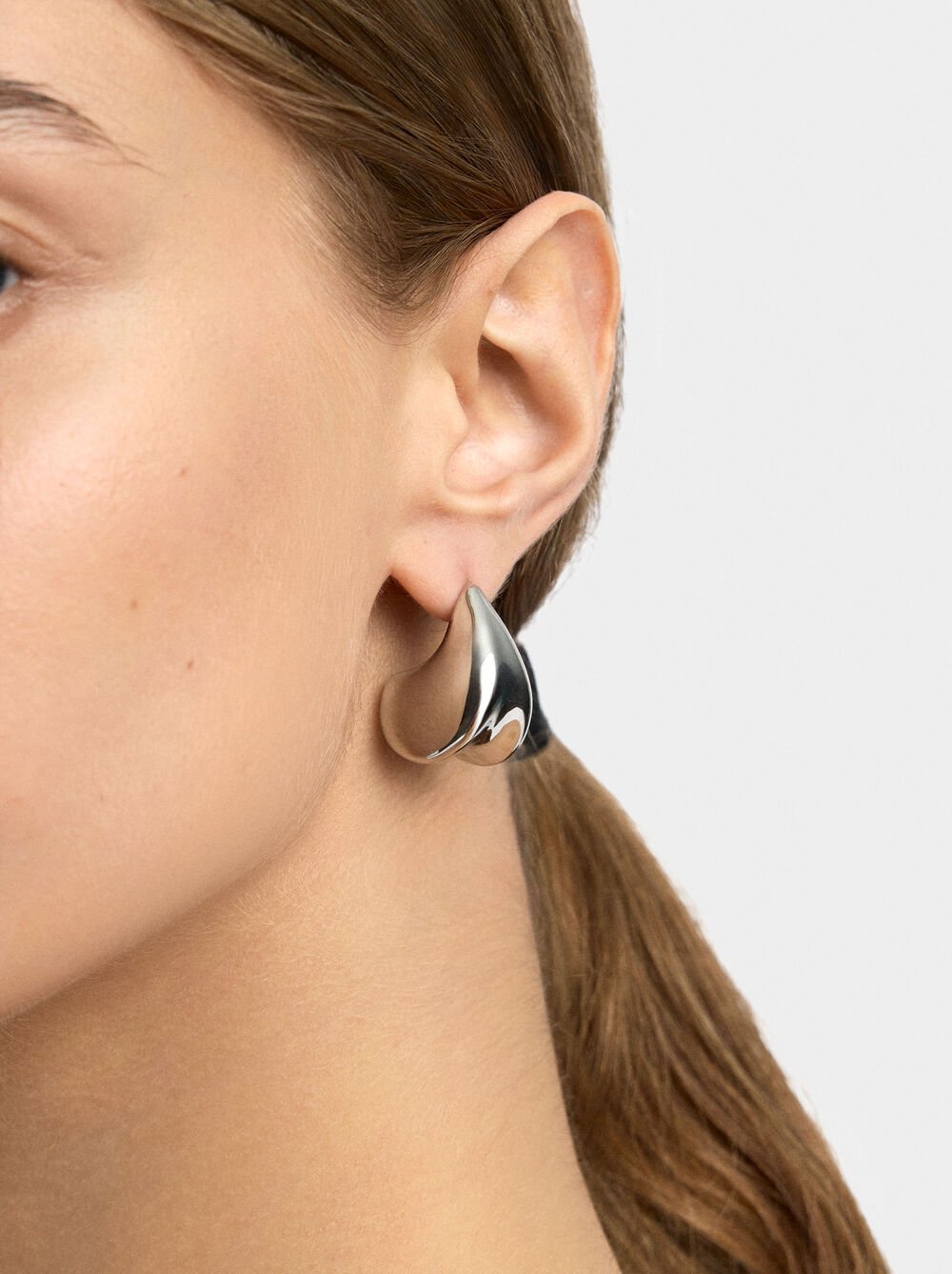 Voluminous hoop earrings – stainless steel