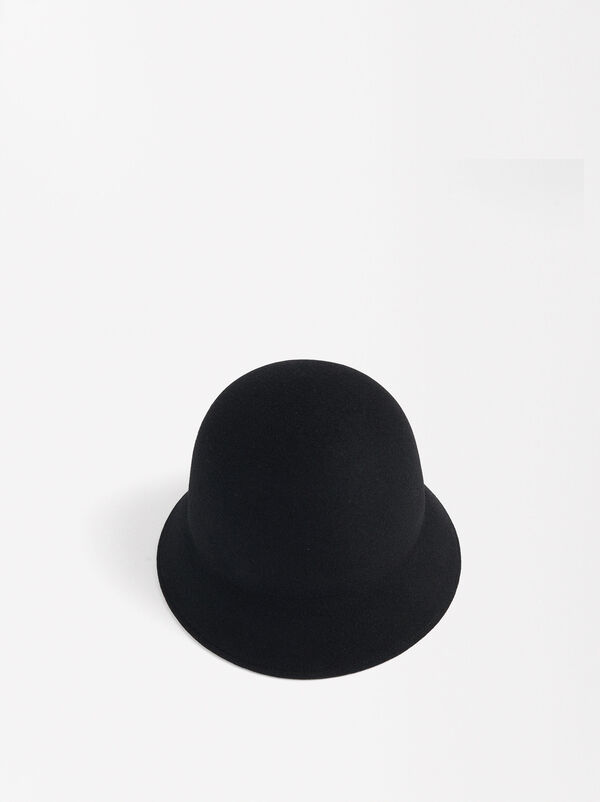 Wool bucket hat