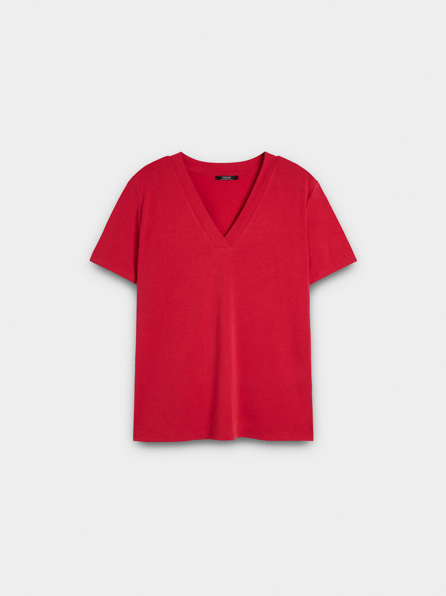 V-neck basic T-shirt