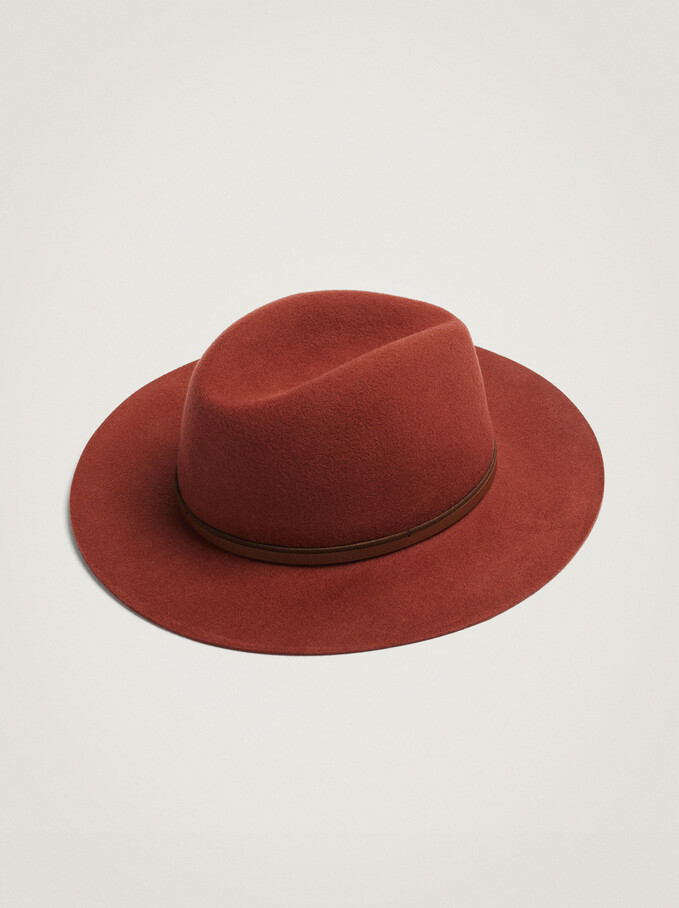 Woollen Hat With Contrast Band, Brick Red, hi-res