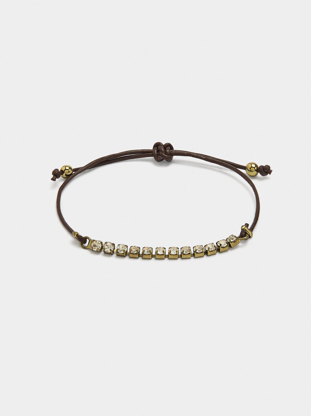 Armband aus Lederkordel mit Kristallen