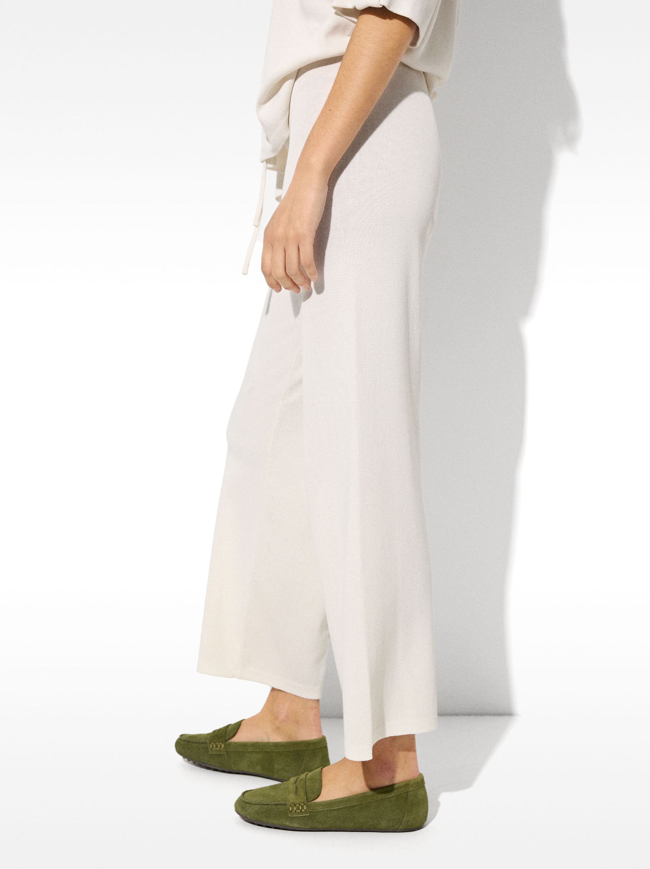 Adjustable knit trousers with drawstring image number 3.0