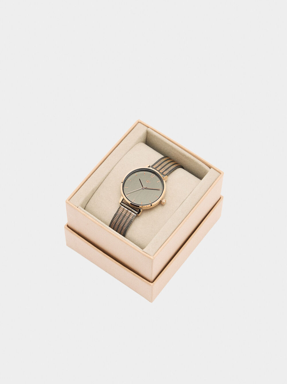 Watch with bicolor metal mesh