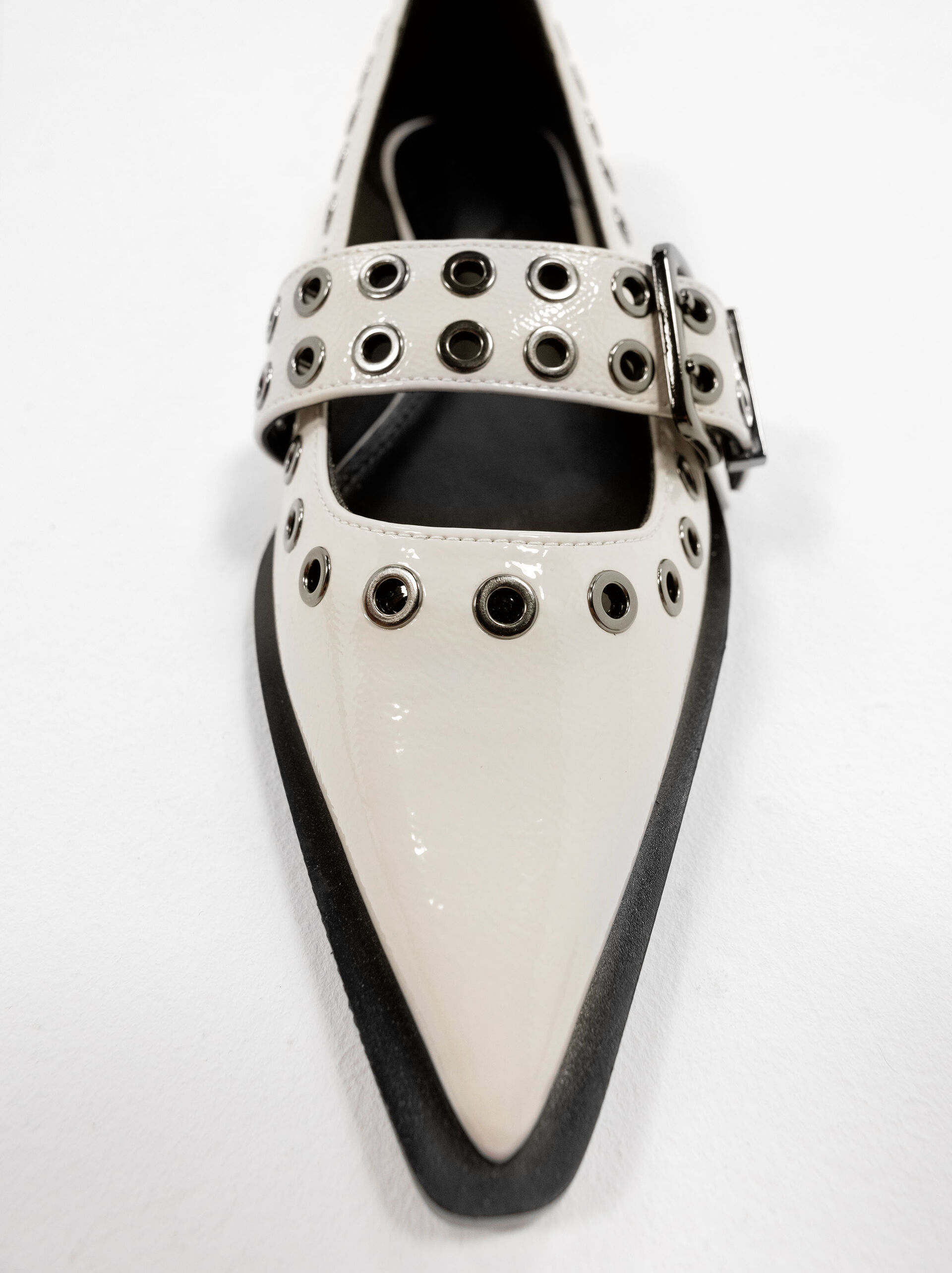Flat shoes with studs and a buckle image number 6.0
