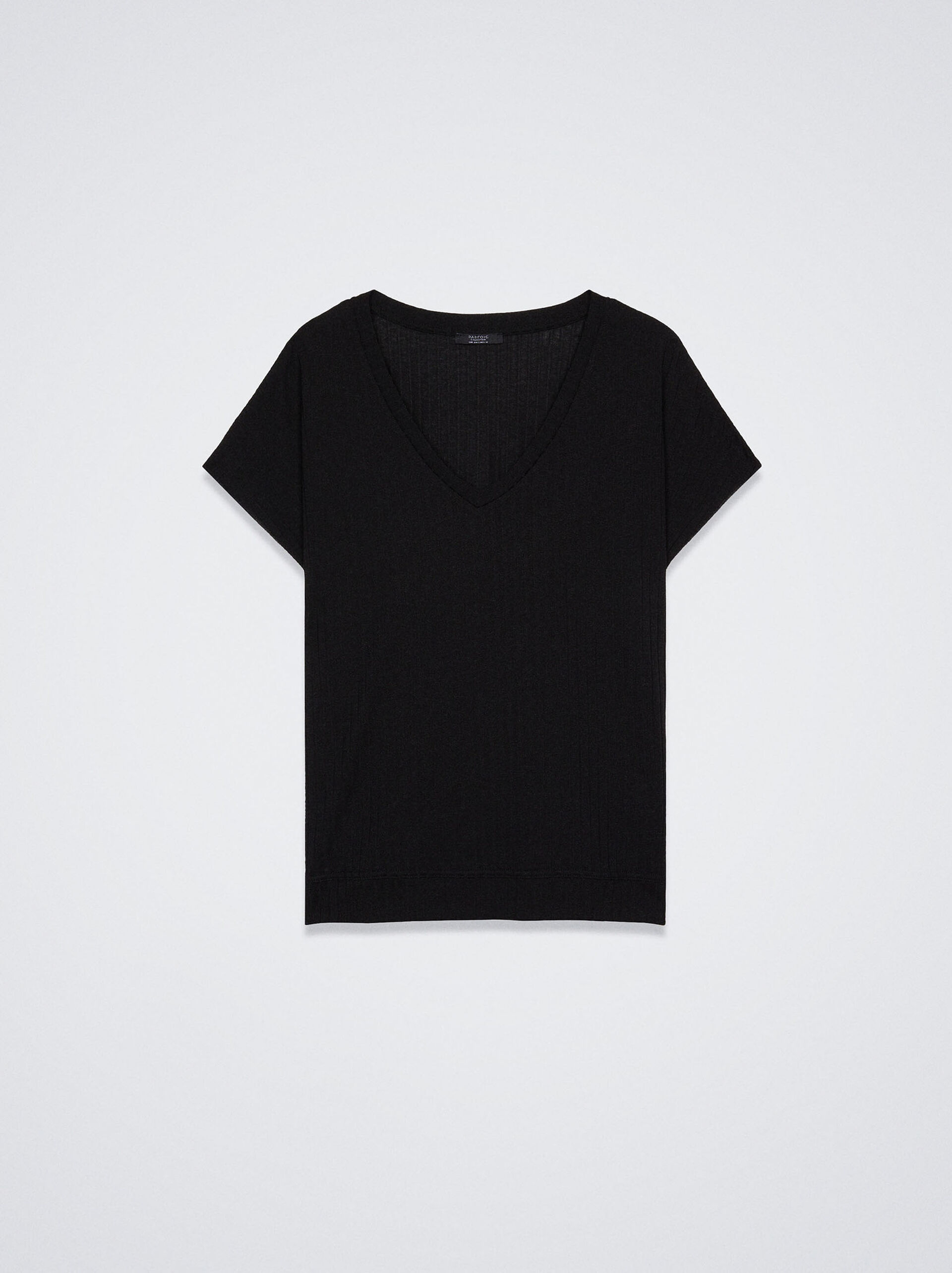 T-shirt com materiais reciclados image number 0.0