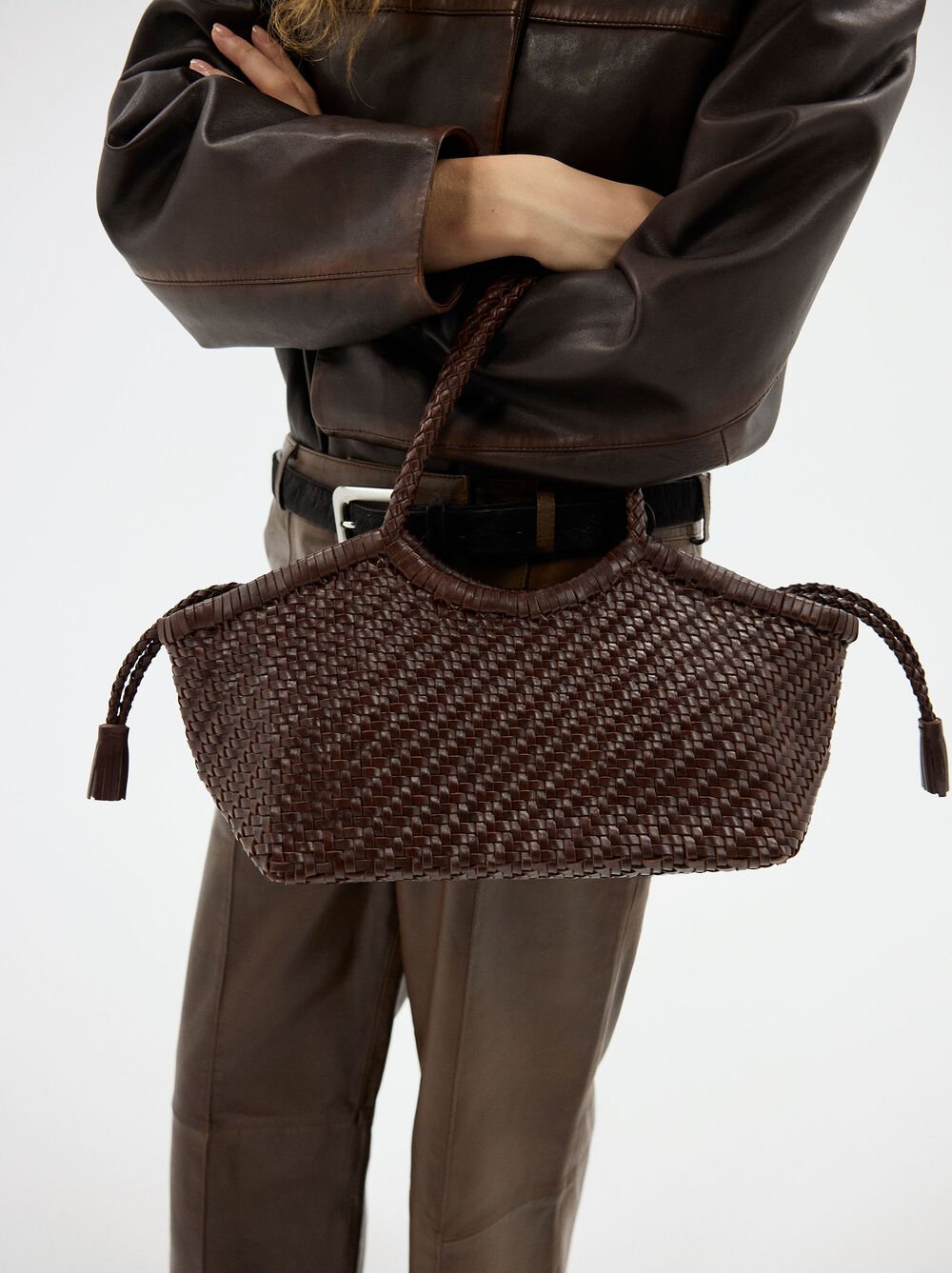 Tote bag with braided leather